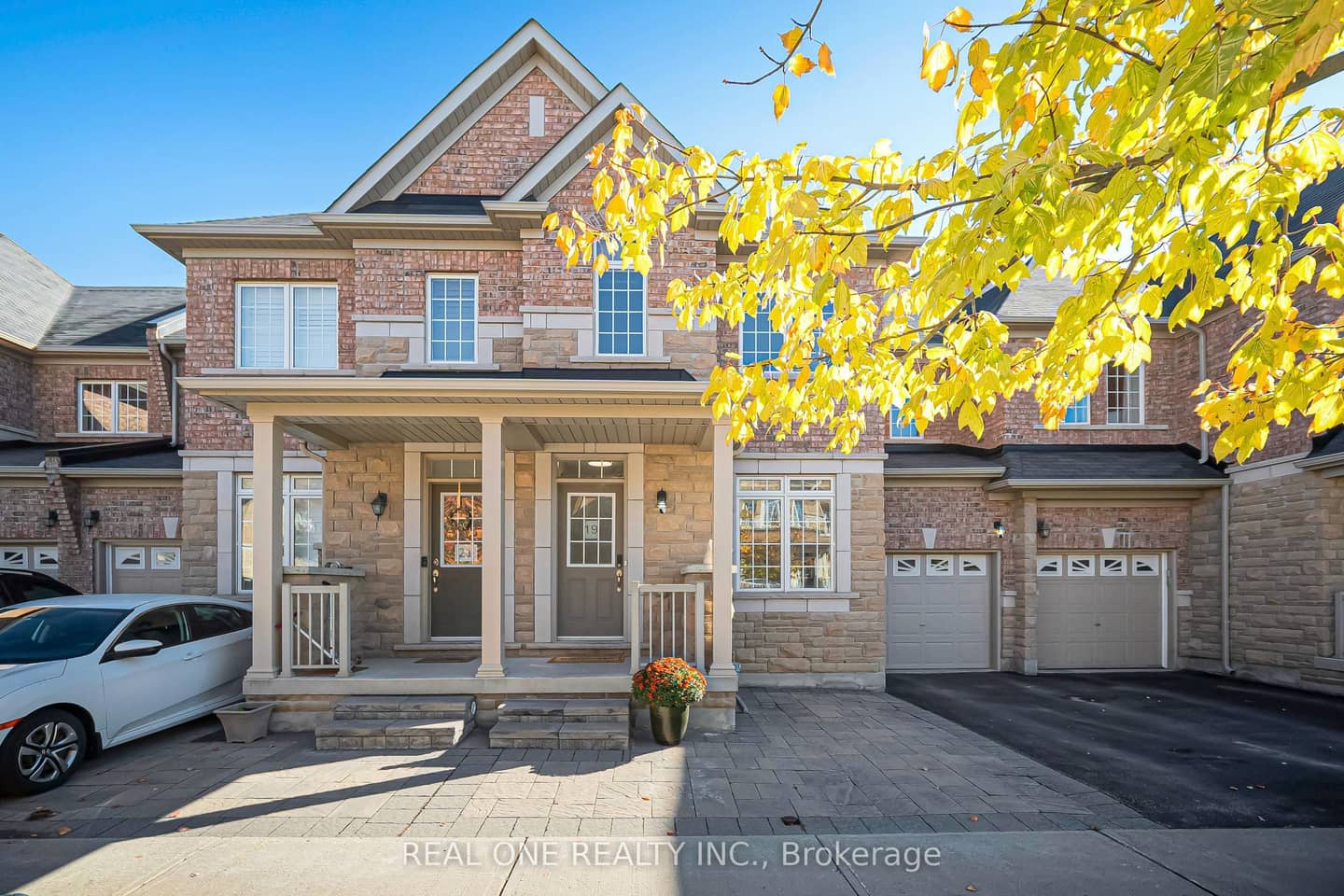 19 Begonia Street, Markham, ON L6E 0N3