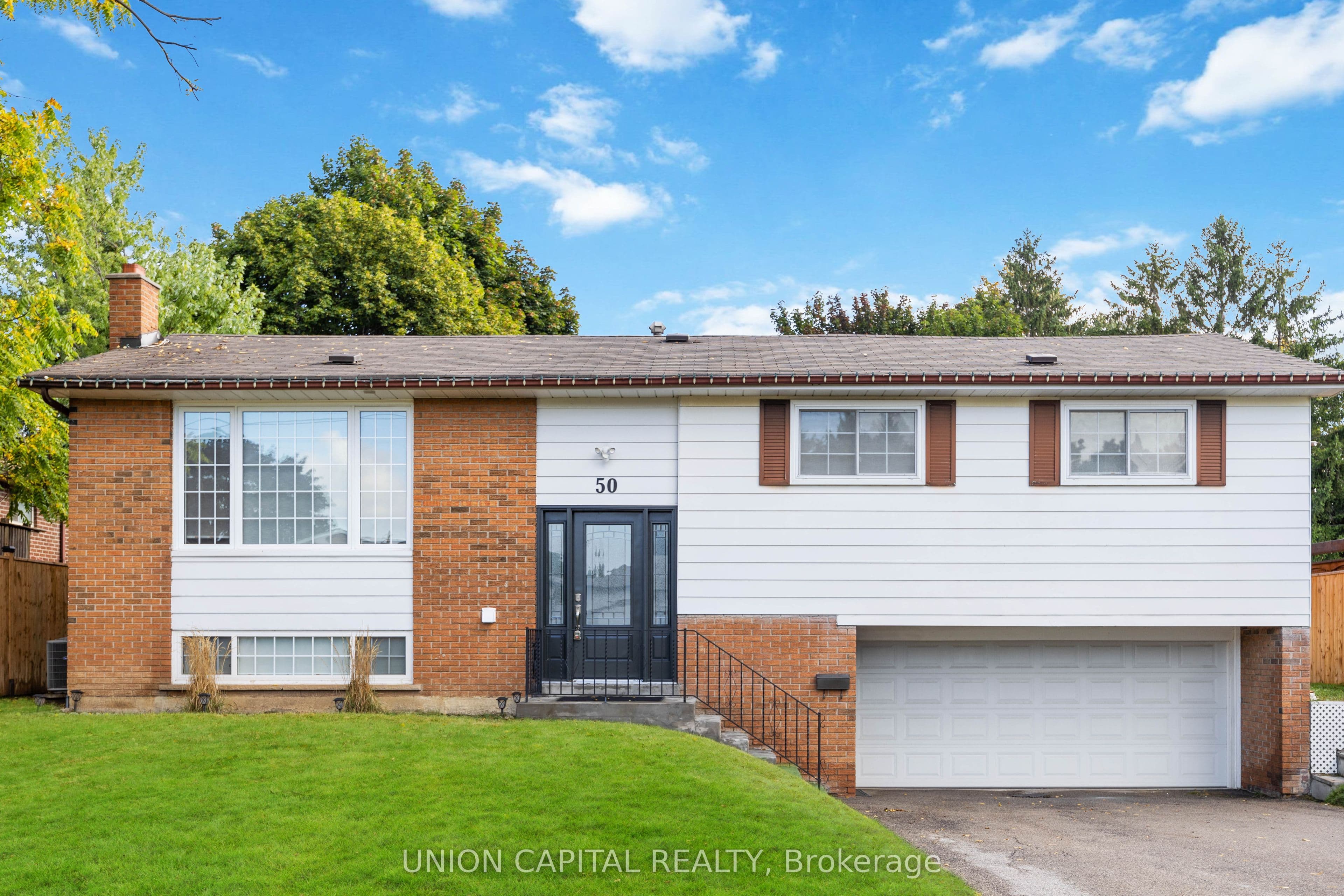 50 Burningham Crescent Main, Ajax, ON L1S 6A2