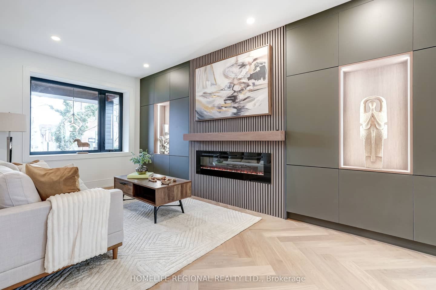 12 Macdonell Avenue, Toronto, ON M6R 2A2