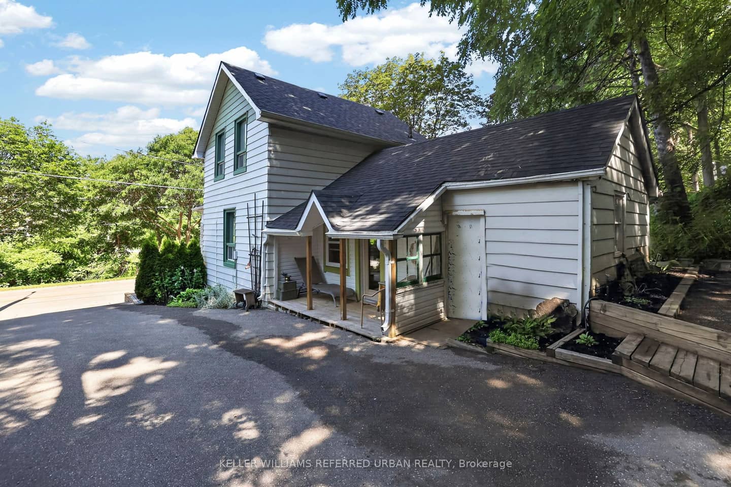341 Cotter Street, Newmarket, ON L3Y 3X9