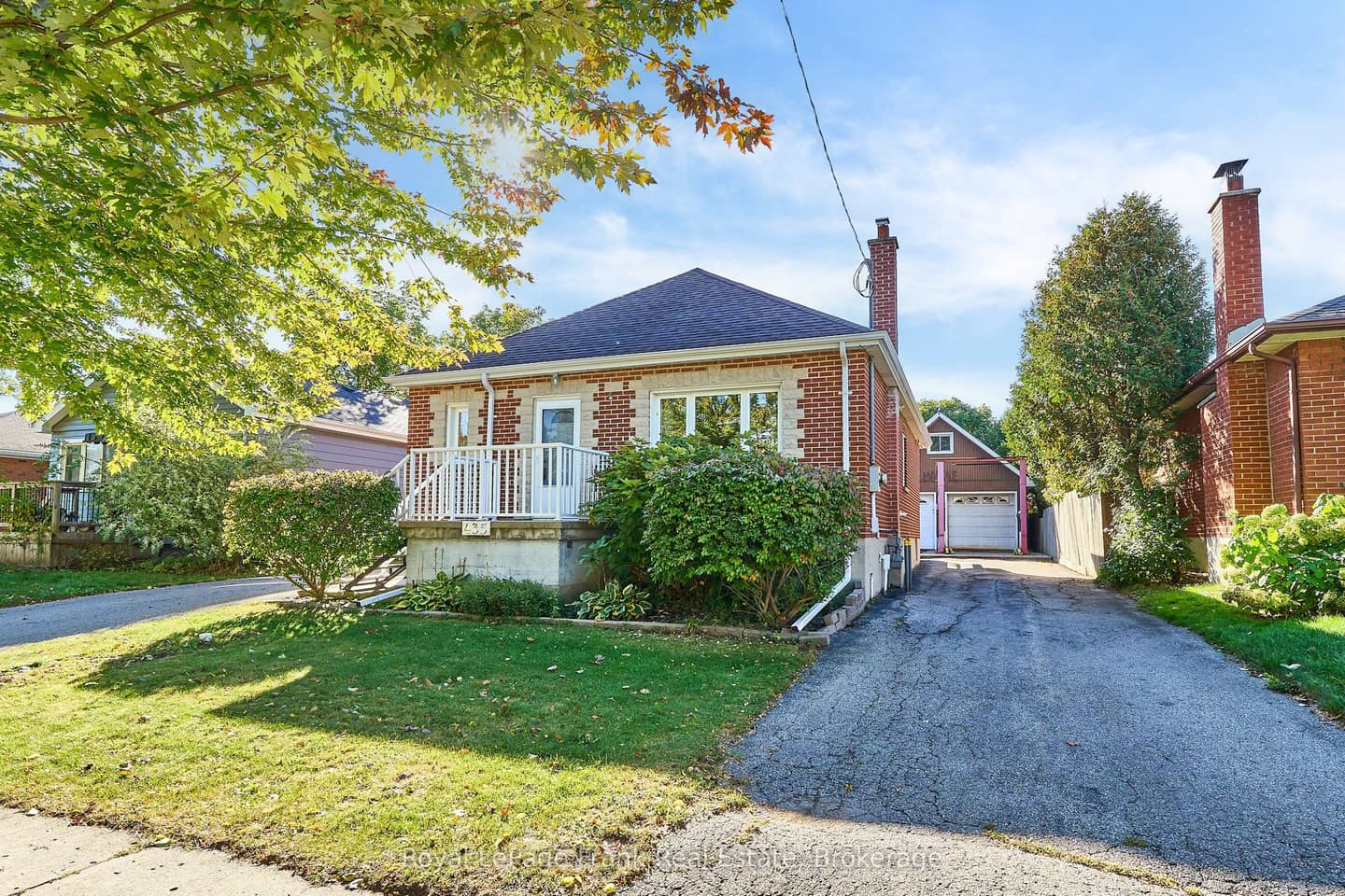 435 Woodcrest Avenue, Oshawa, ON L1J 2T5
