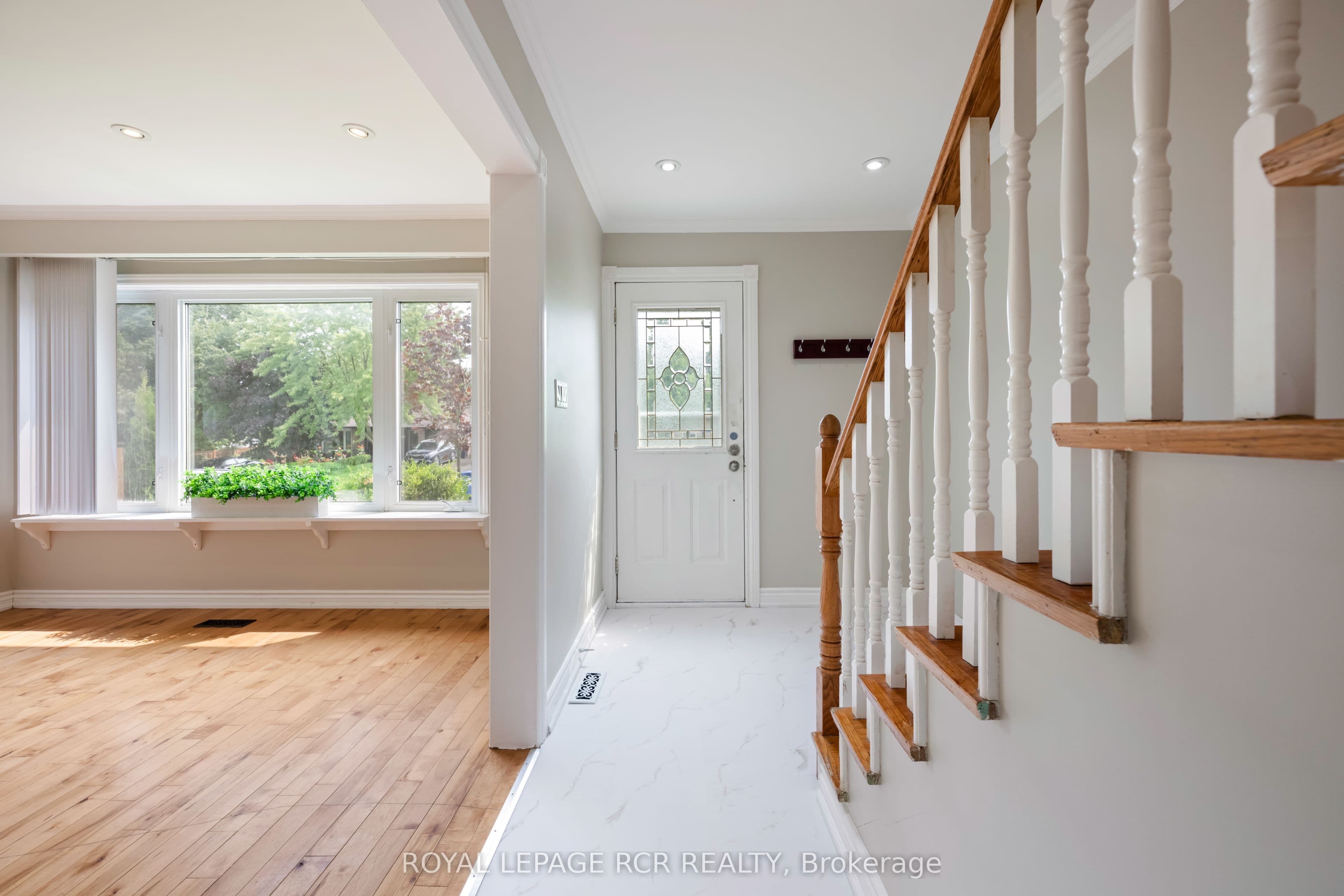 19 Oxford Street, Orangeville, ON L9W 3P4