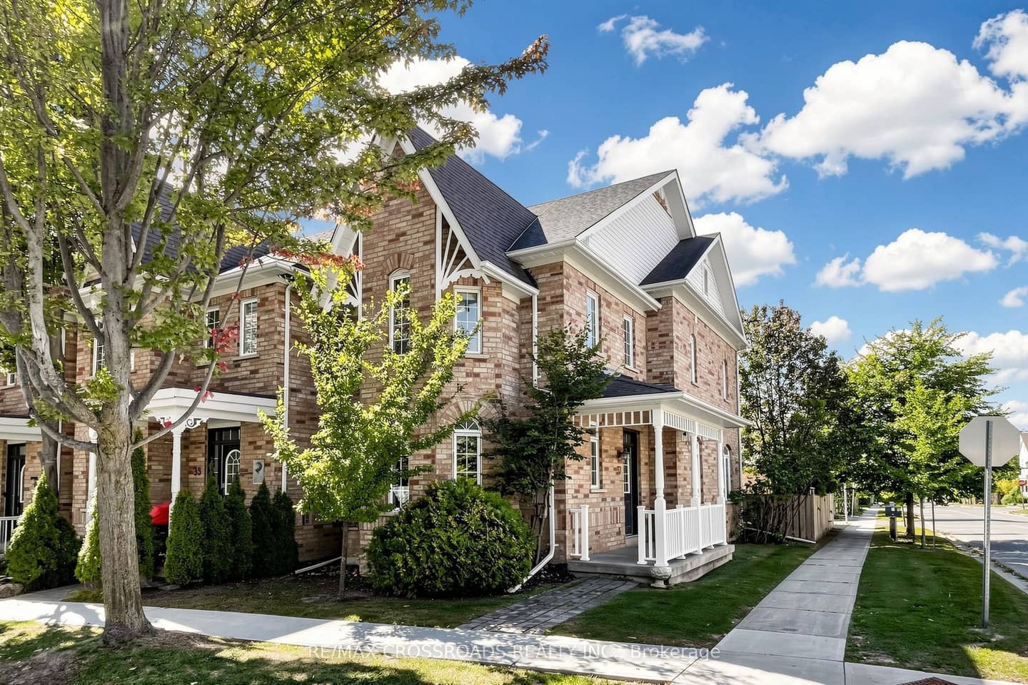 37 Queen's Plate Drive, Markham, ON L6C 2A9