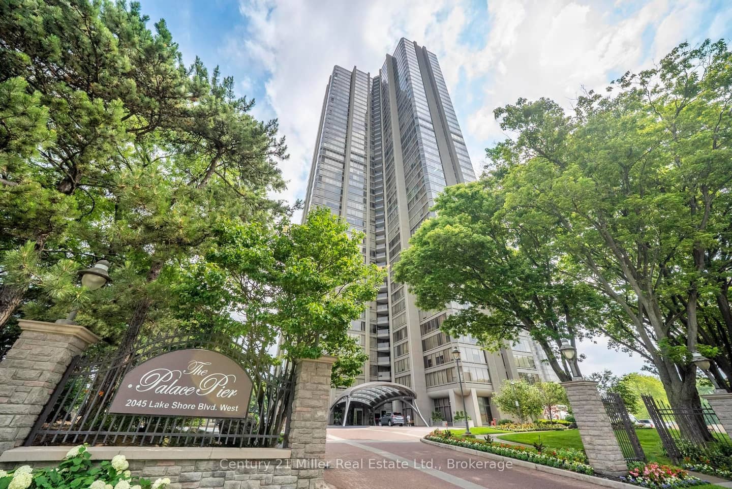 2045 Lake Shore Boulevard W 3606, Toronto, ON M8V 2Z6