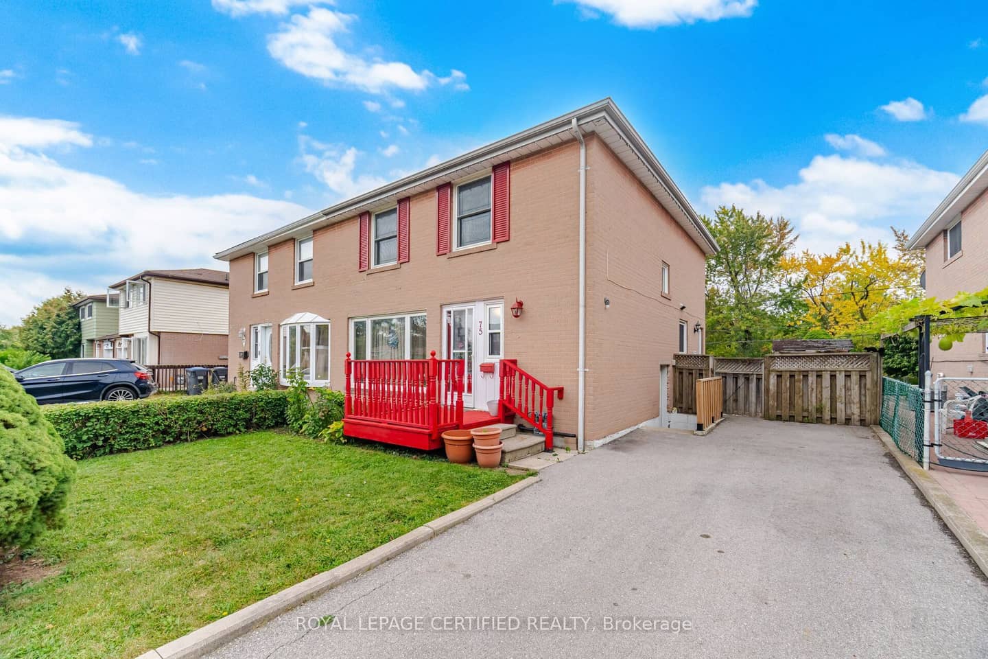 75 Cloverdale Drive, Brampton, ON L6T 2T5