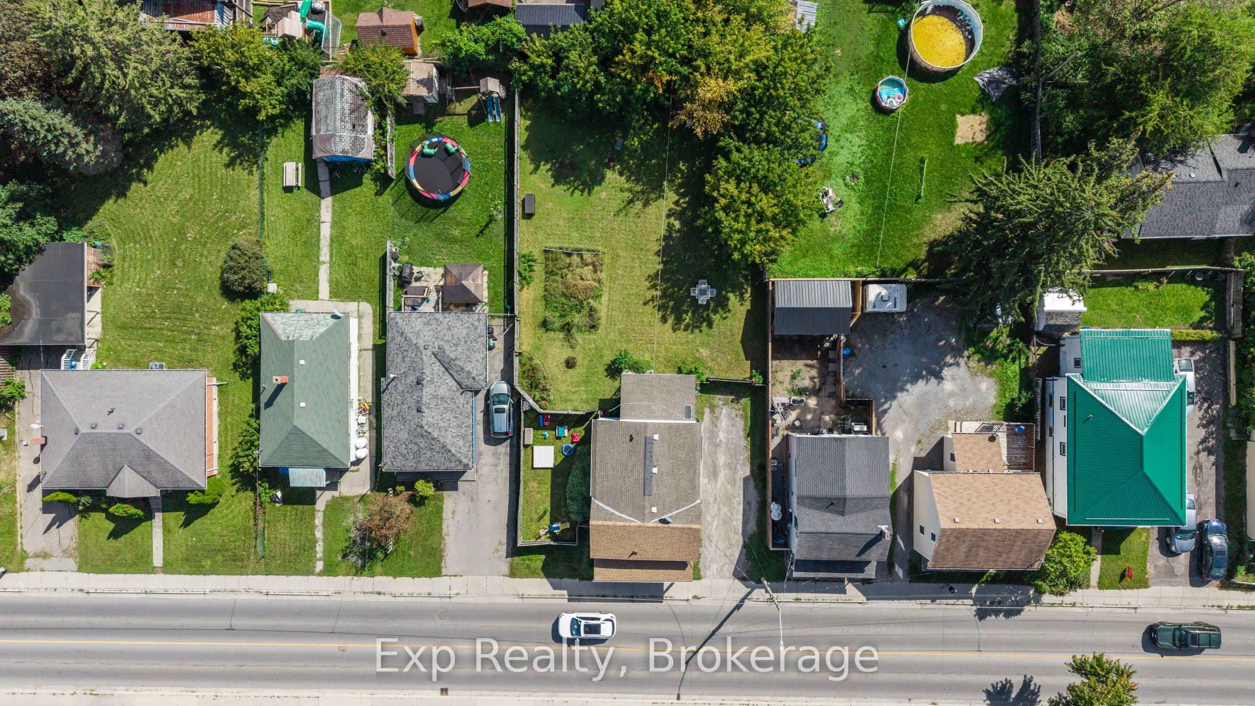 79 College Street E, Belleville, ON K8P 2E8