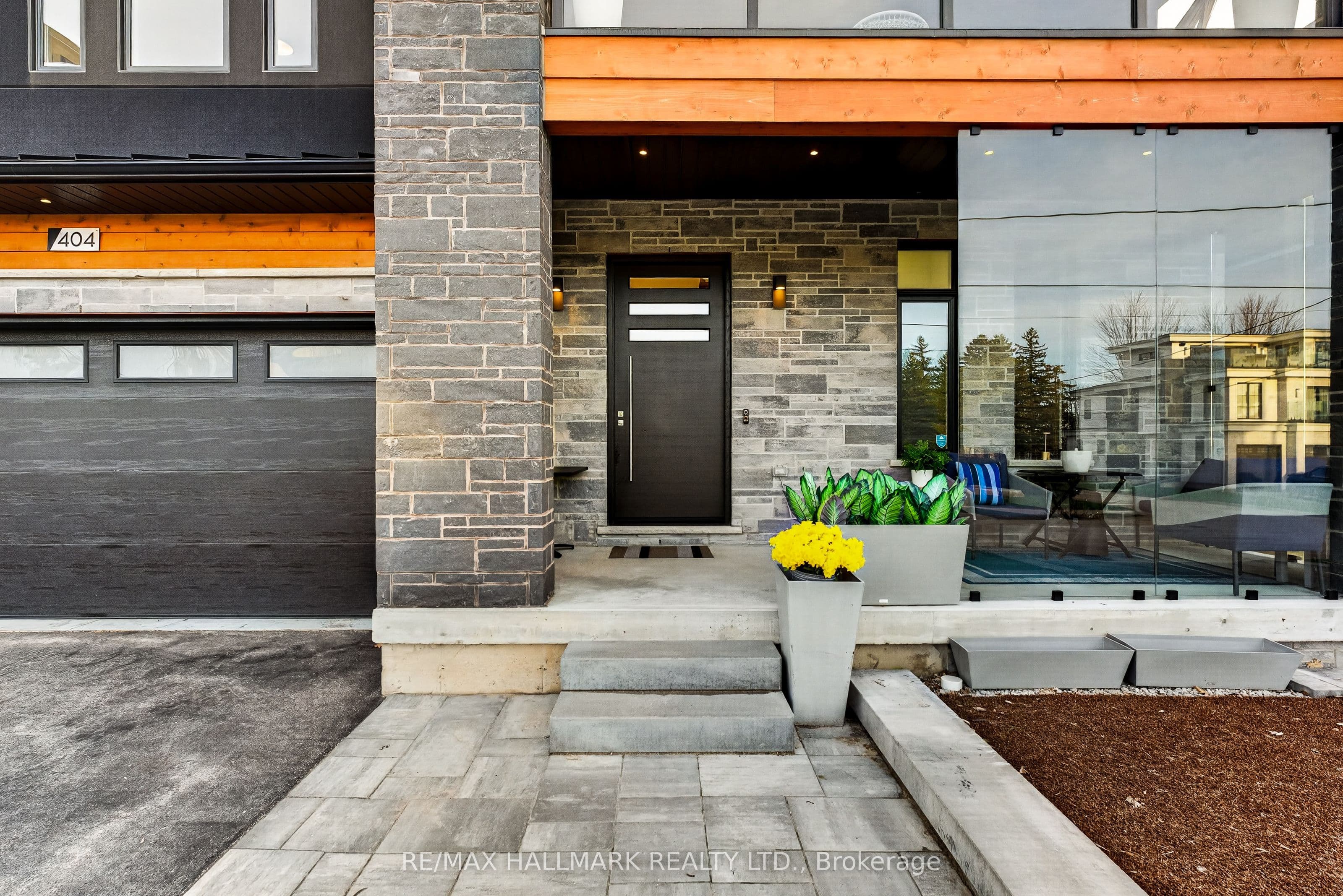 404 Cox Mill Road, Barrie, ON L4N 3W9
