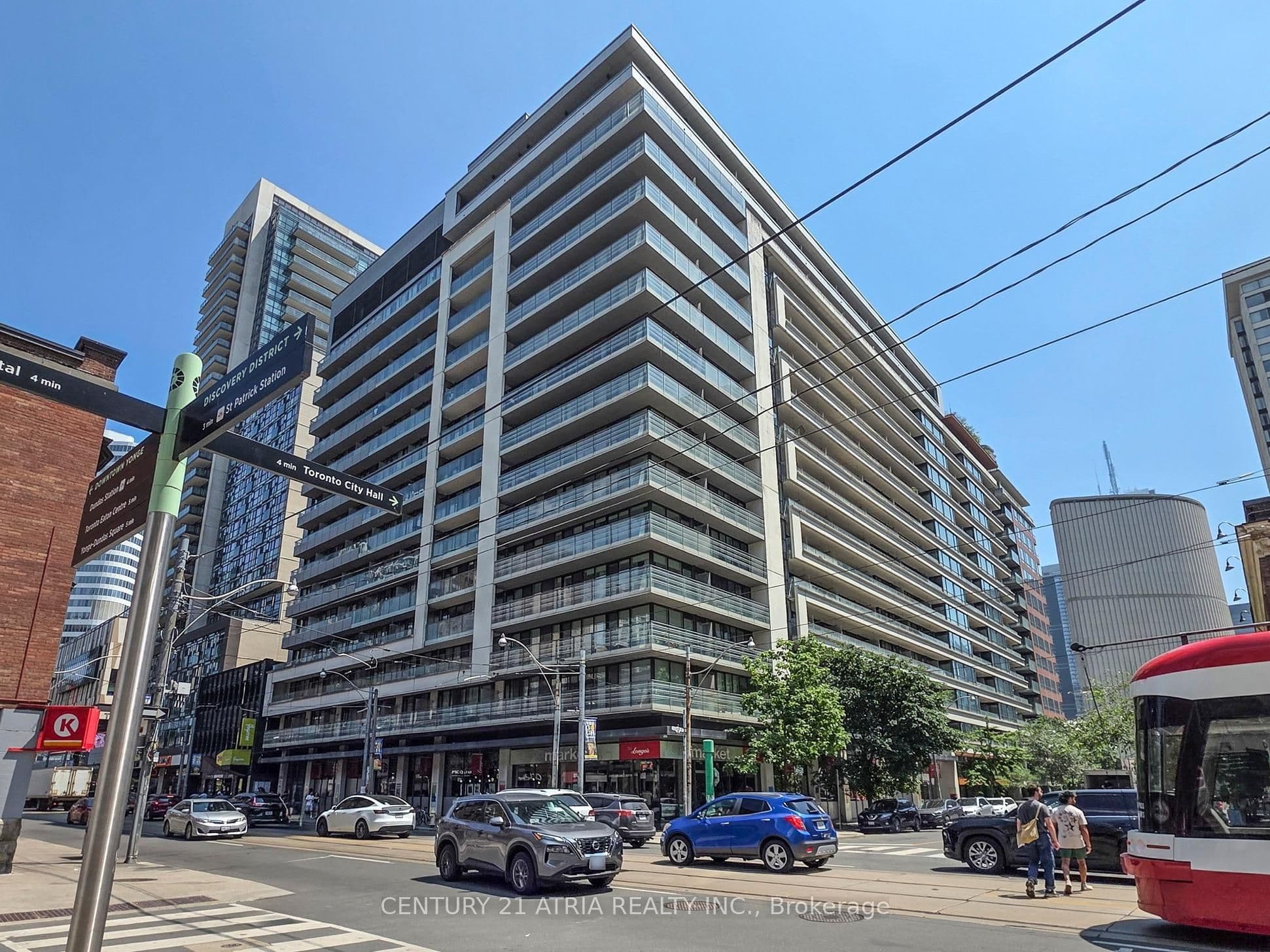 111 Elizabeth Street 1820, Toronto, ON M5G 1P7