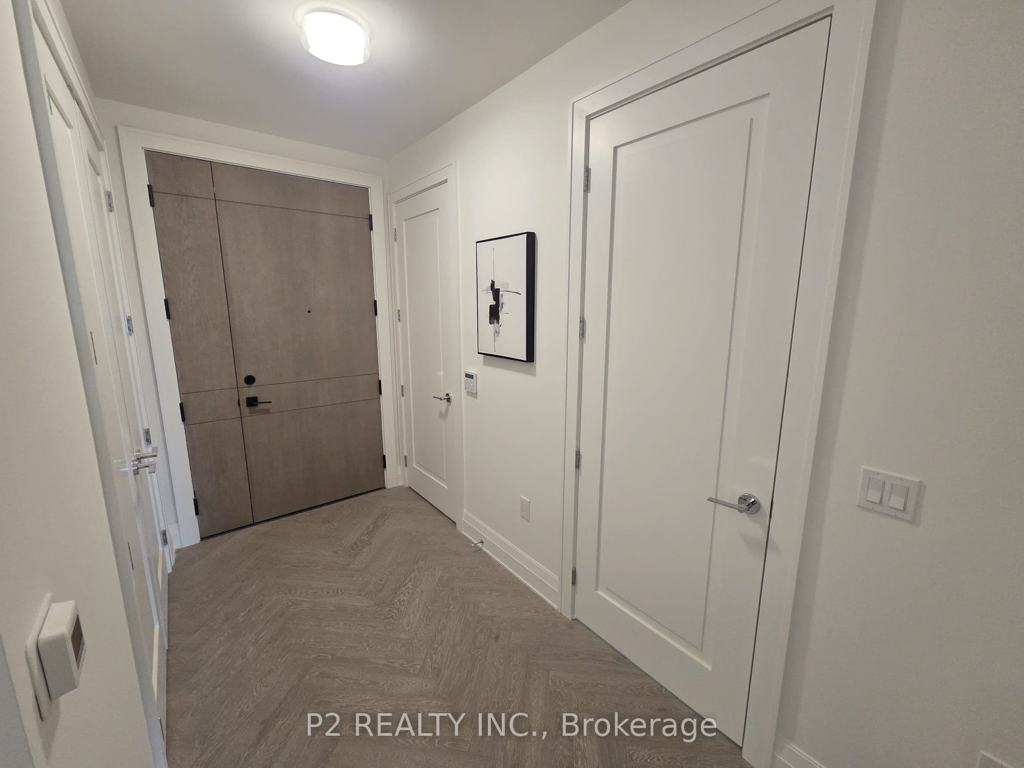 2 Forest Hill Road 411, Toronto, ON M4V 2L3