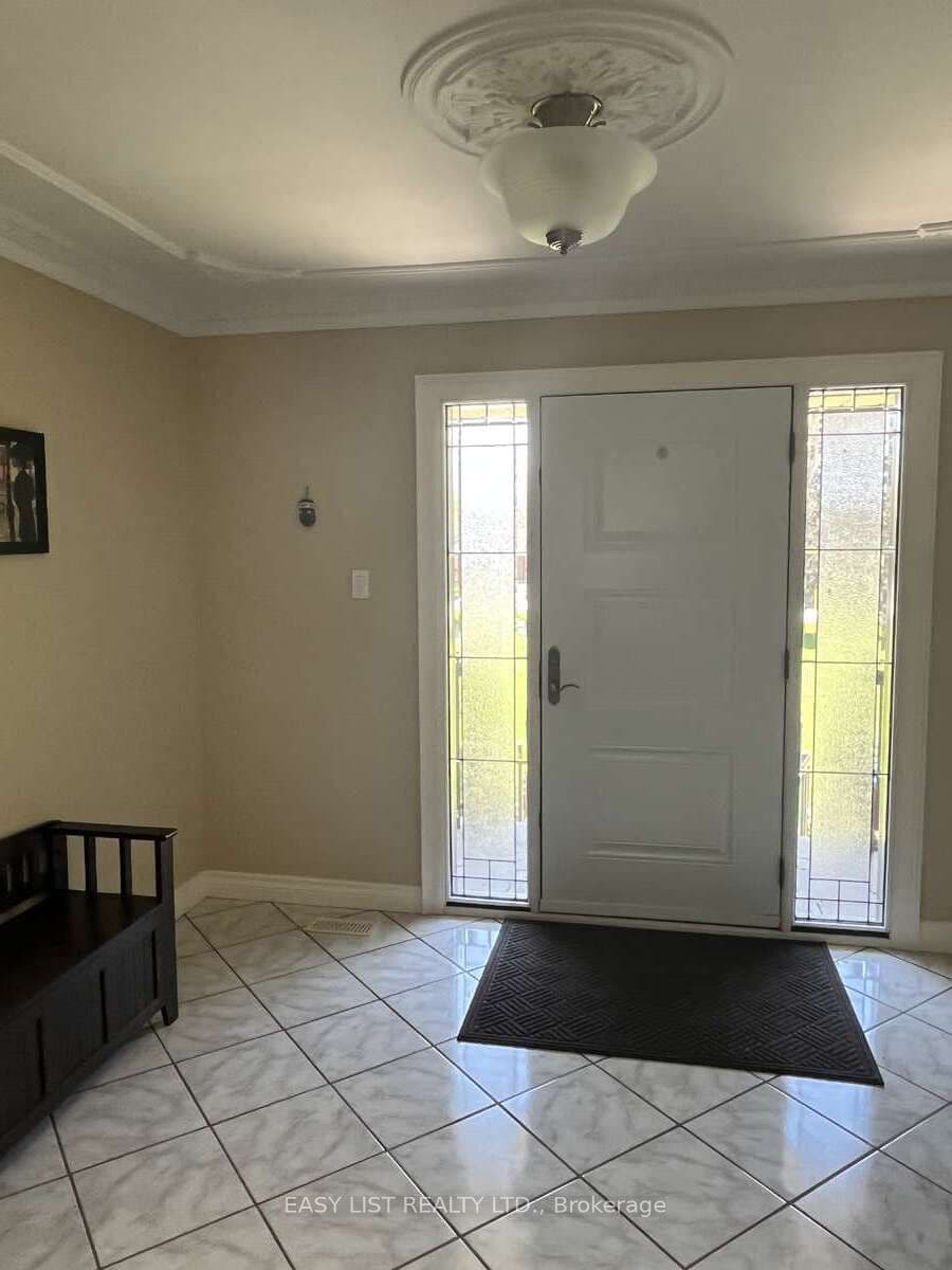 5 Worden View, Halton Hills, ON L7J 2L8