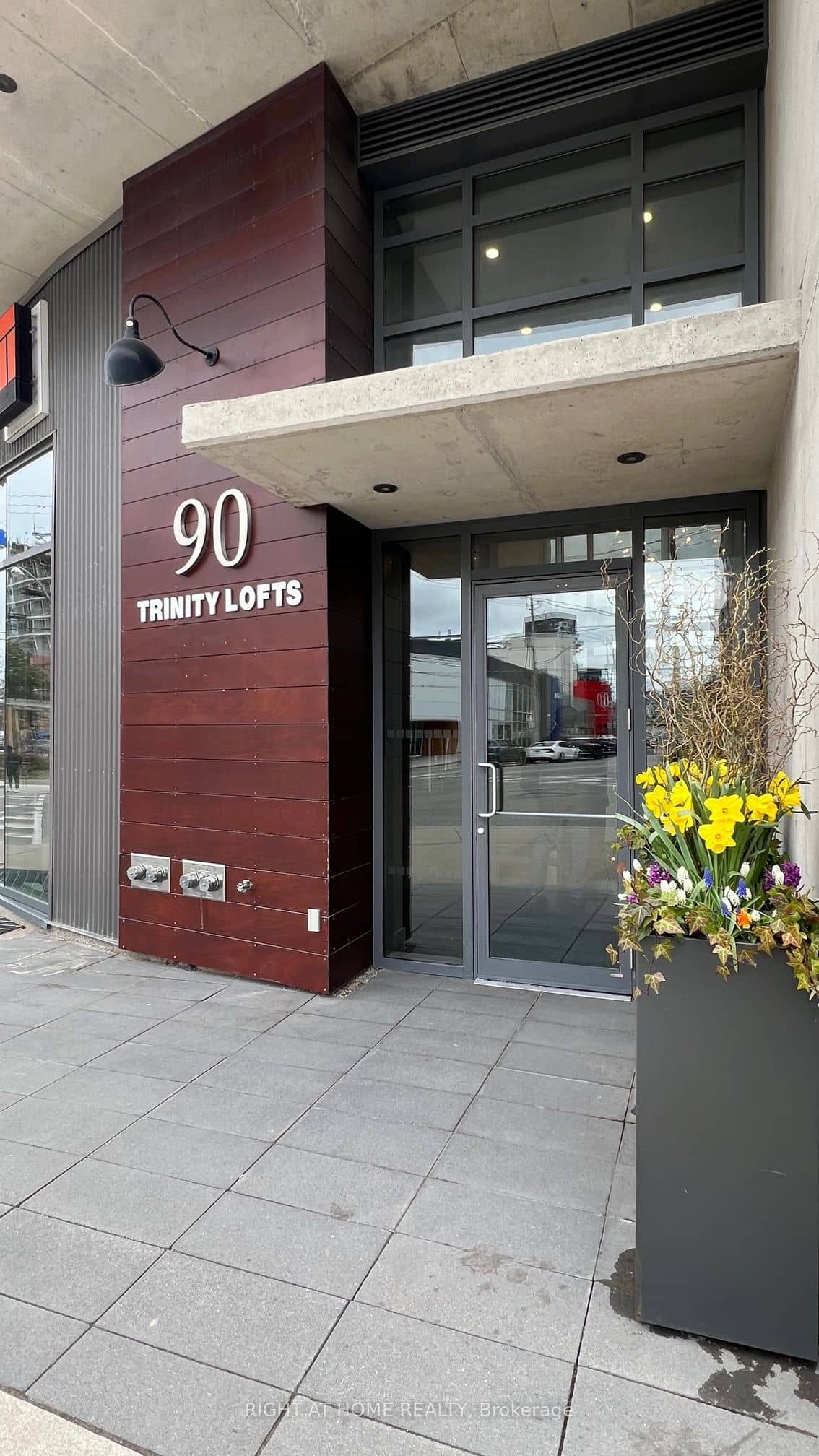 90 Trinity Street 602, Toronto, ON M5A 0E4