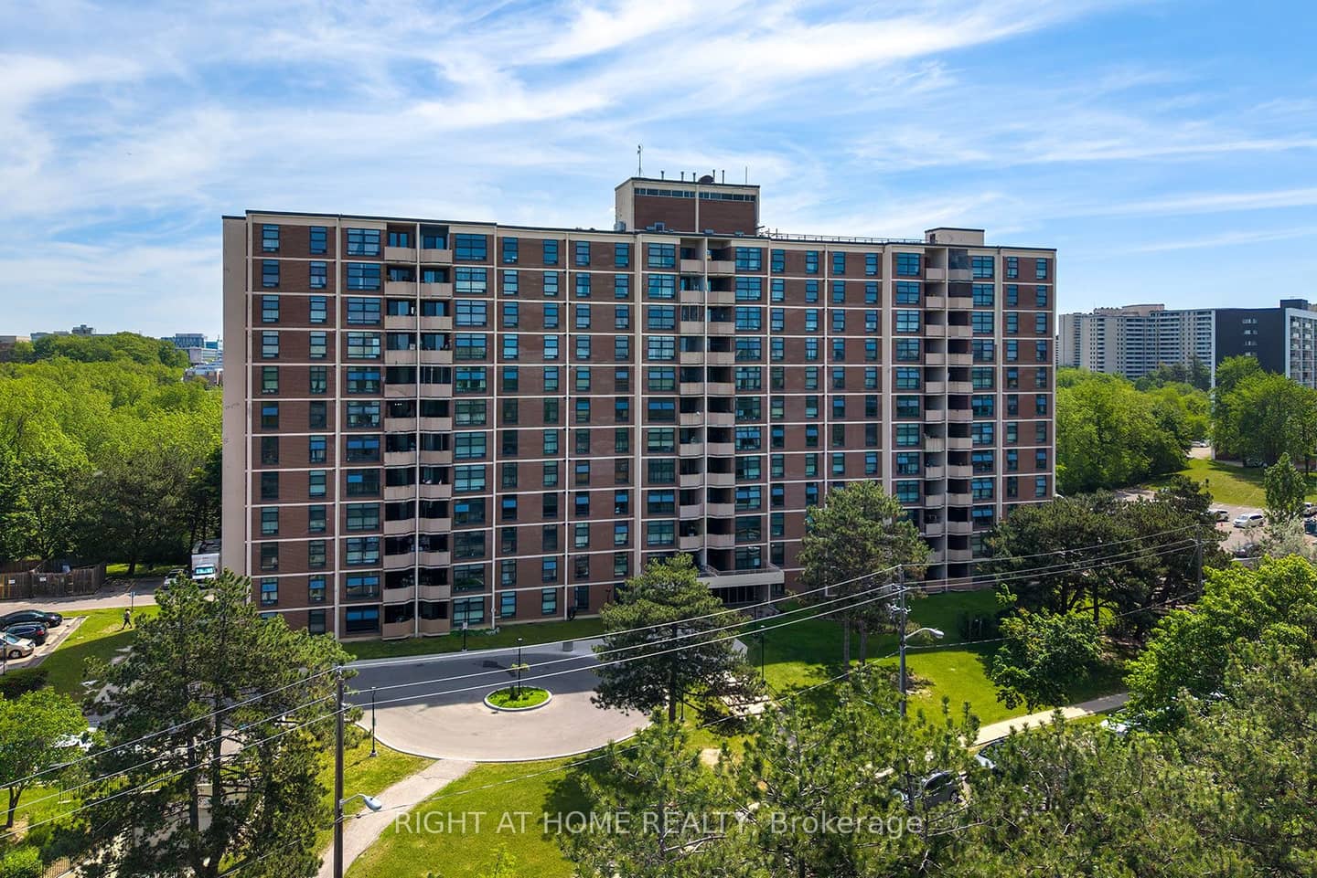 335 Driftwood Avenue 608, Toronto, ON M3N 2P3