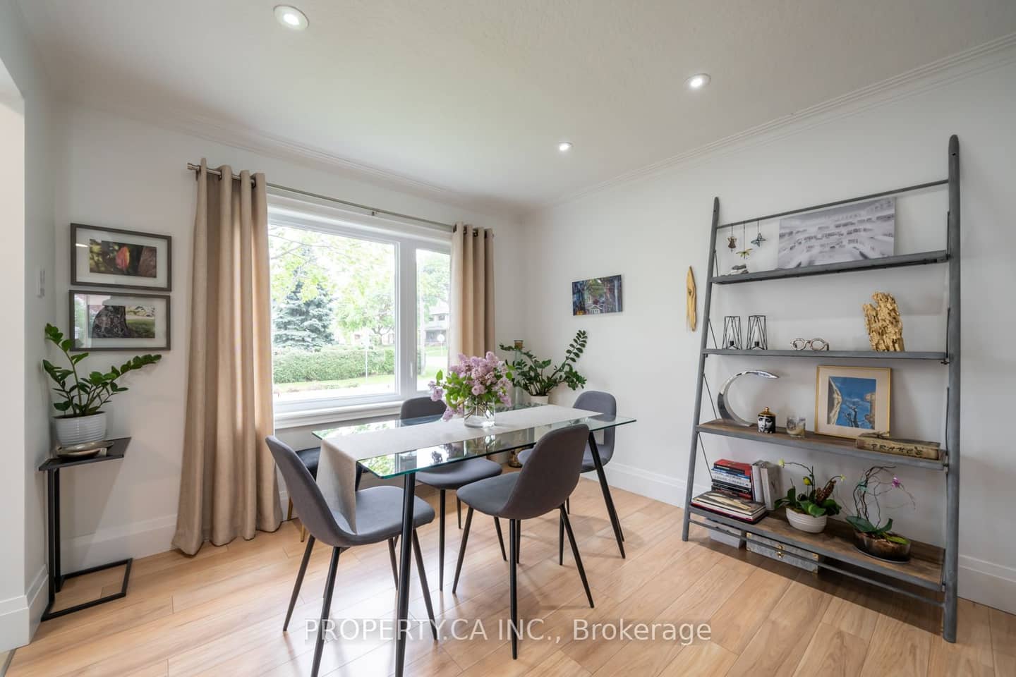 44 Daniels Street, Toronto, ON M8Y 1M1