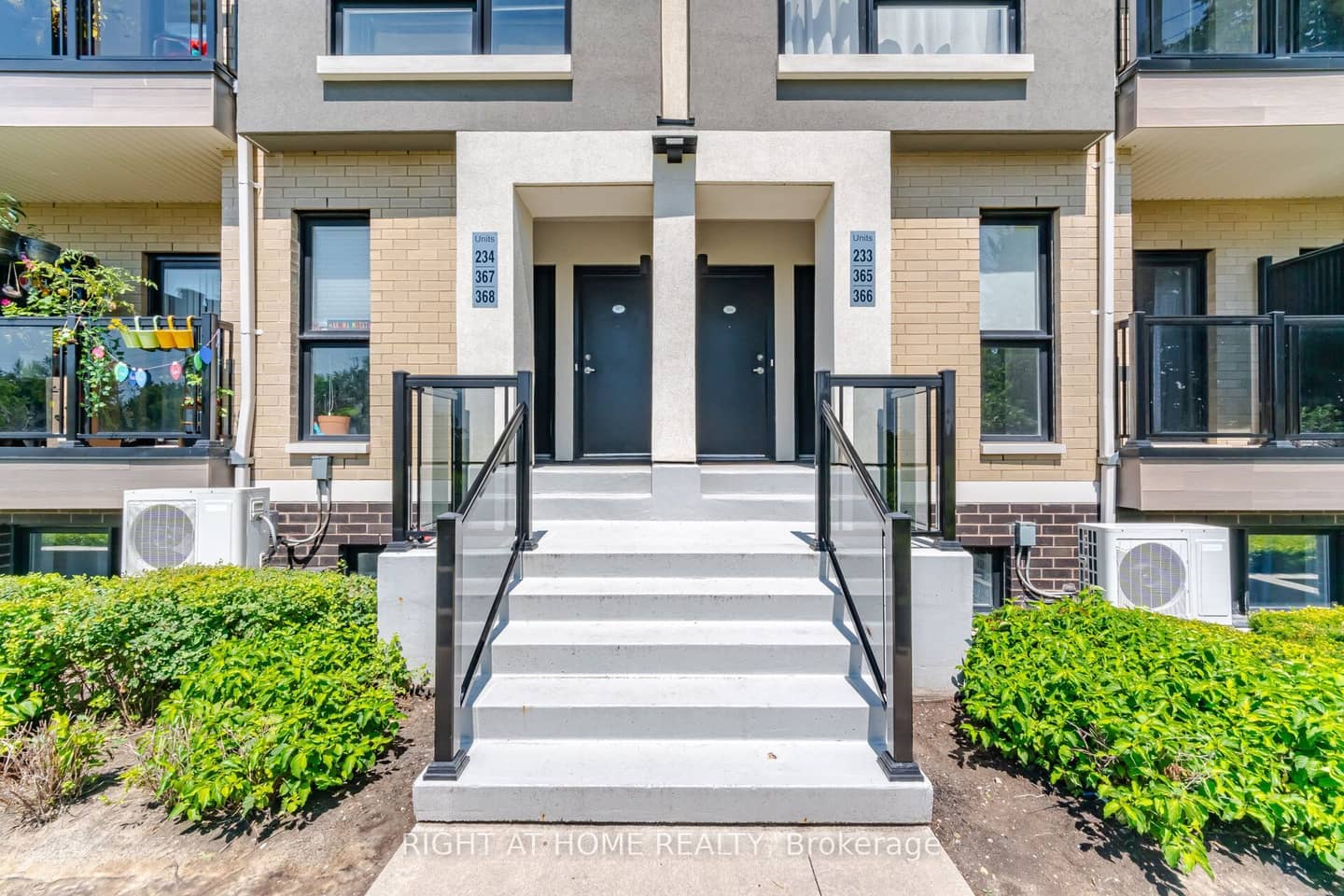 515 Kingbird Grove 233, Toronto, ON M1B 5R7