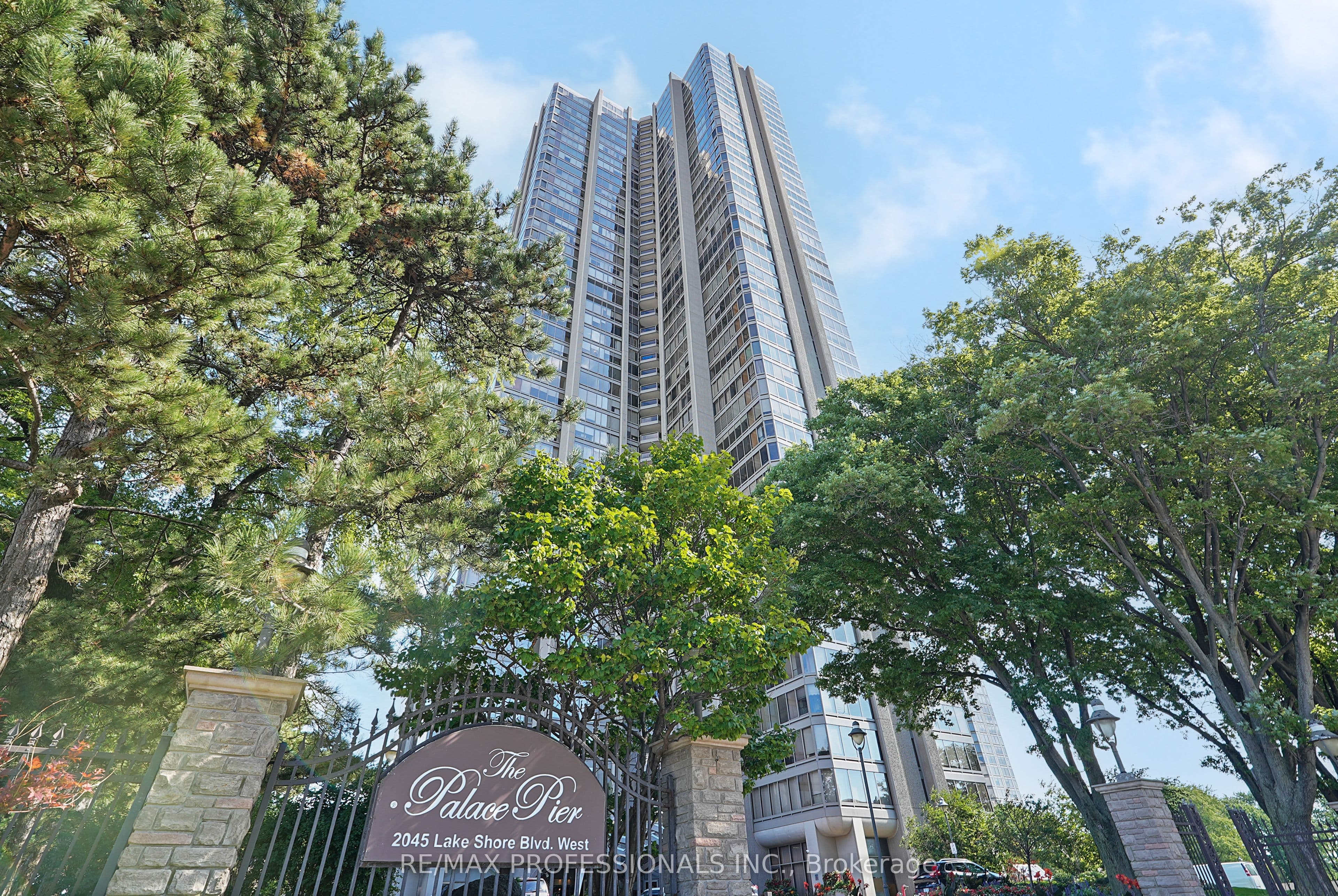 2045 Lake Shore Boulevard W 3507, Toronto, ON M8V 2Z6