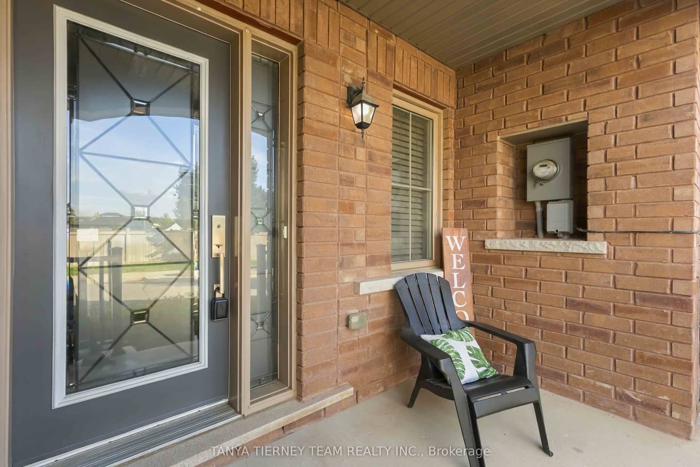 20 Lambdon Way, Whitby, ON L1M 0L3