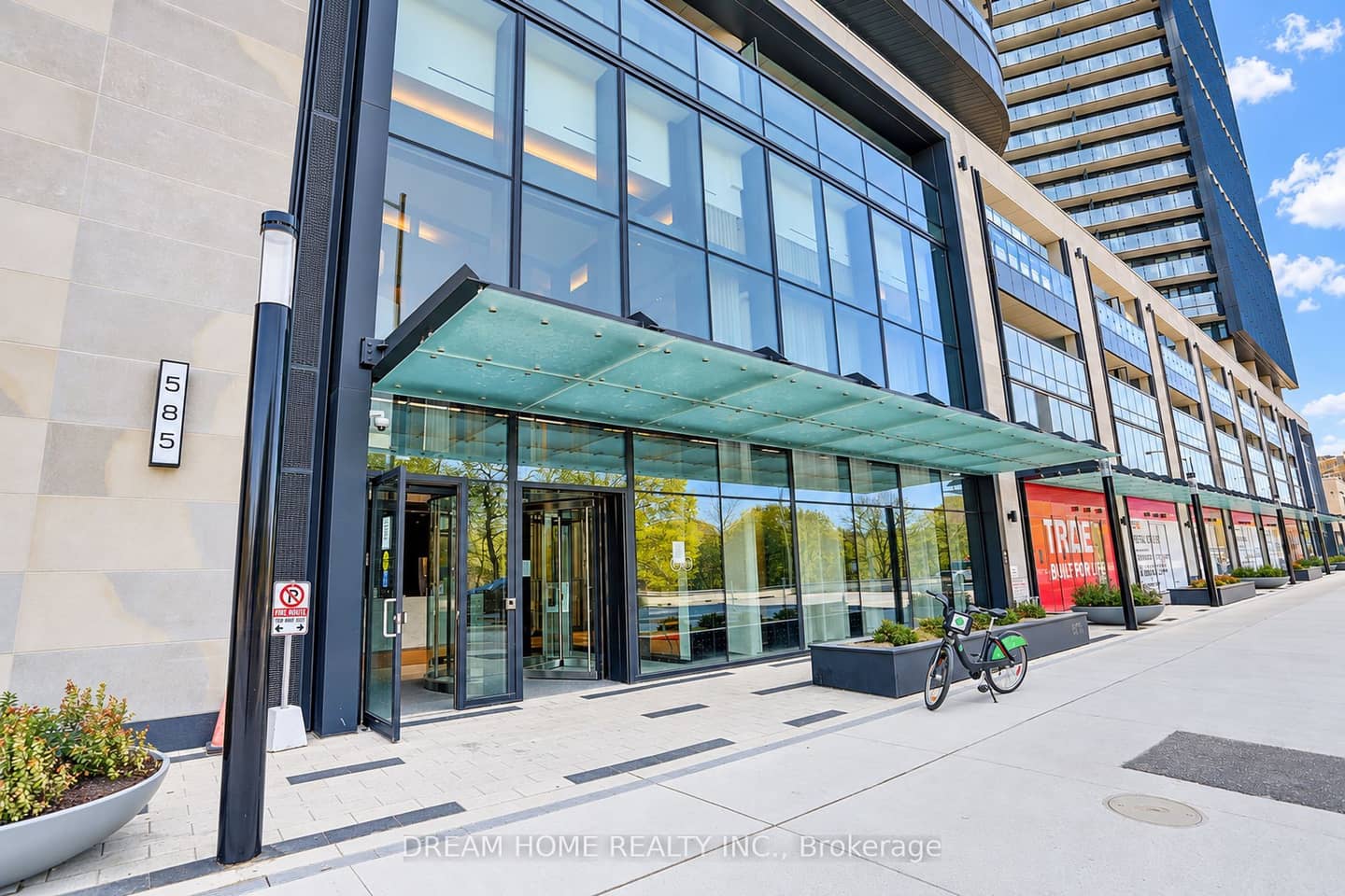 585 Bloor Street E 1622, Toronto, ON M4W 0B3