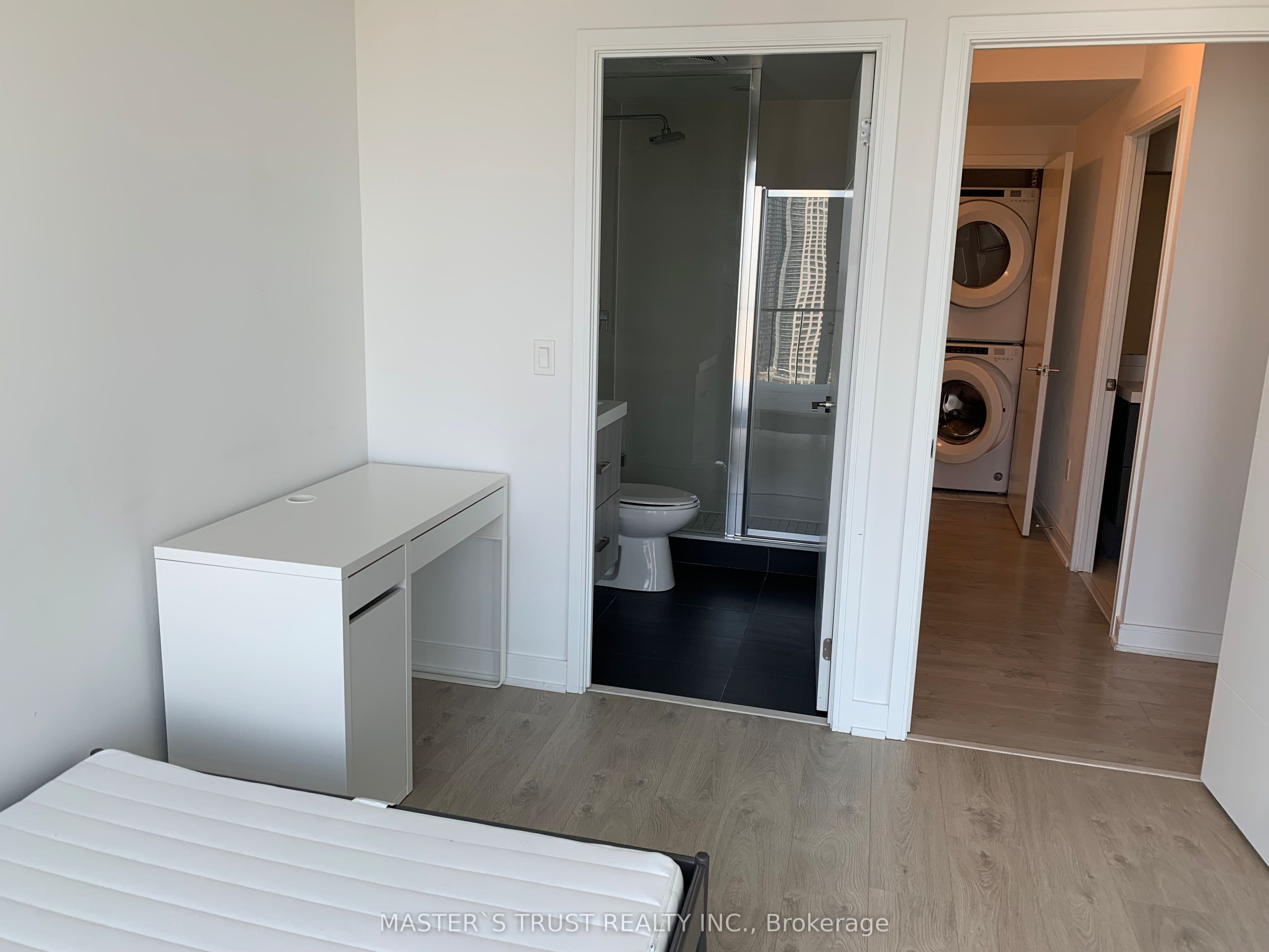 50 Wellesley East Street 2704, Toronto, ON M4Y 1G2