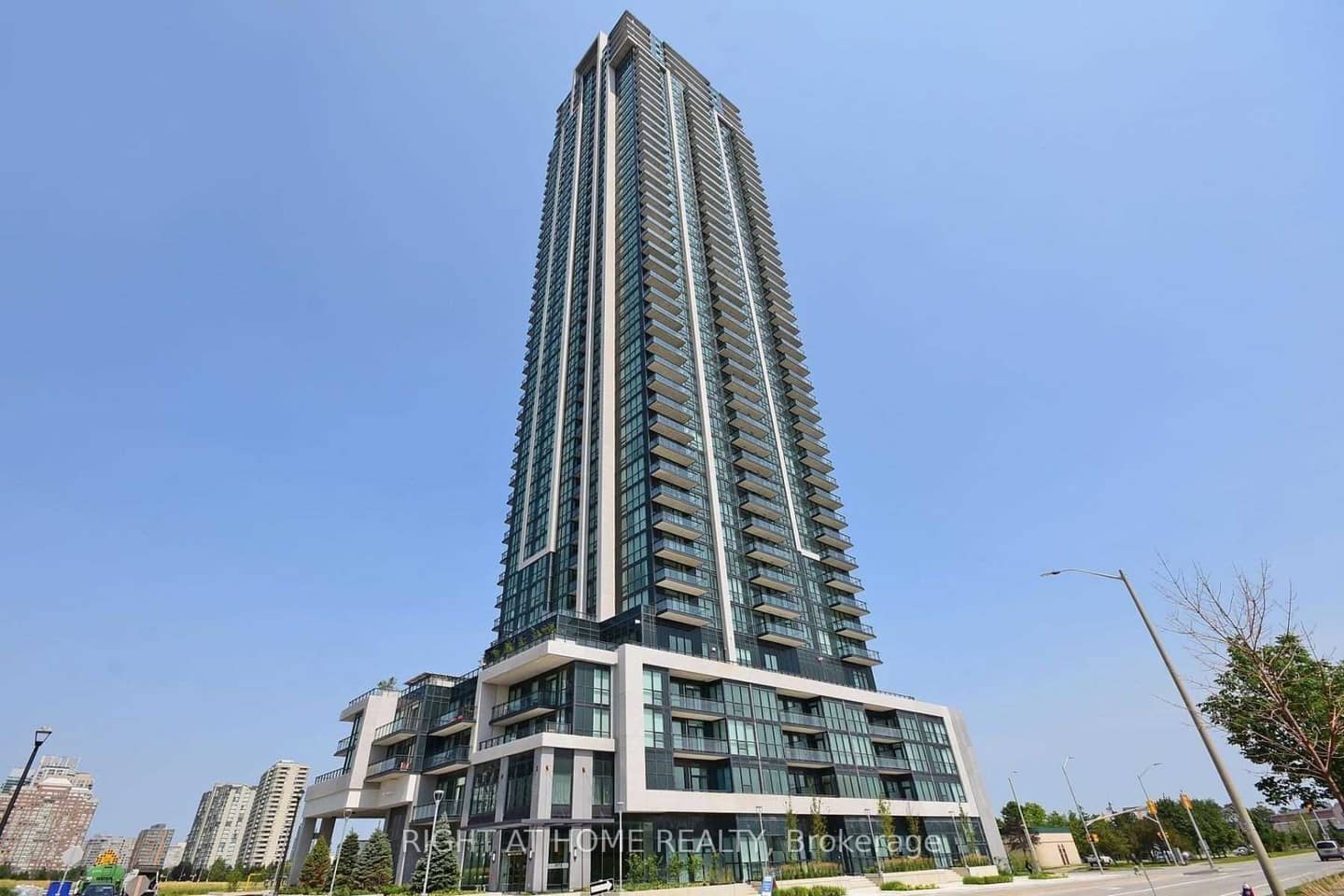 3975 Grand Park Drive 1705, Mississauga, ON L5B 4M6