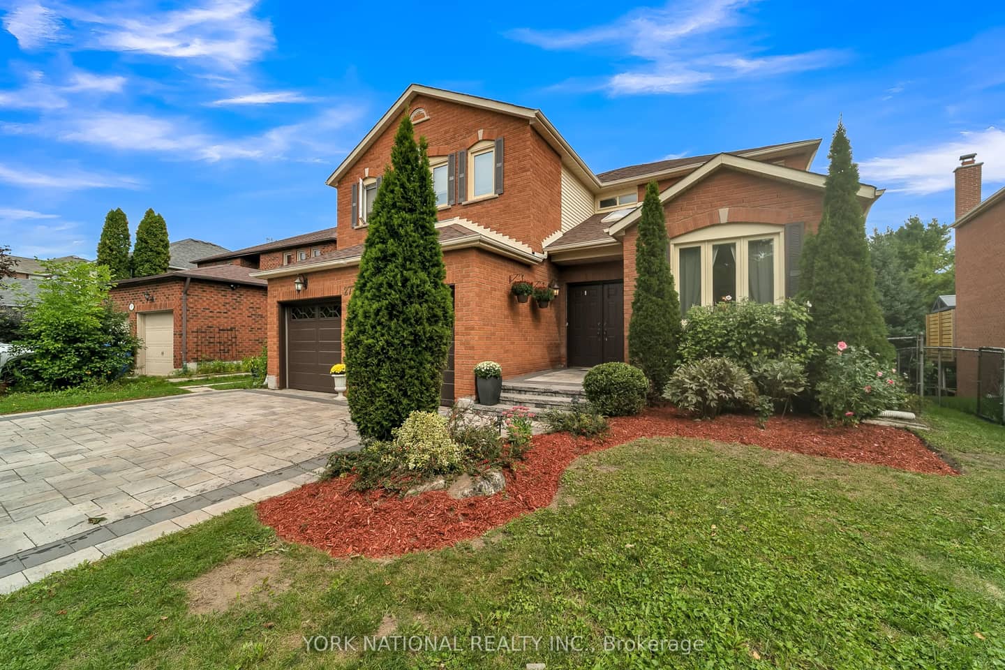 277 Kirby Crescent, Newmarket, ON L3X 1H5