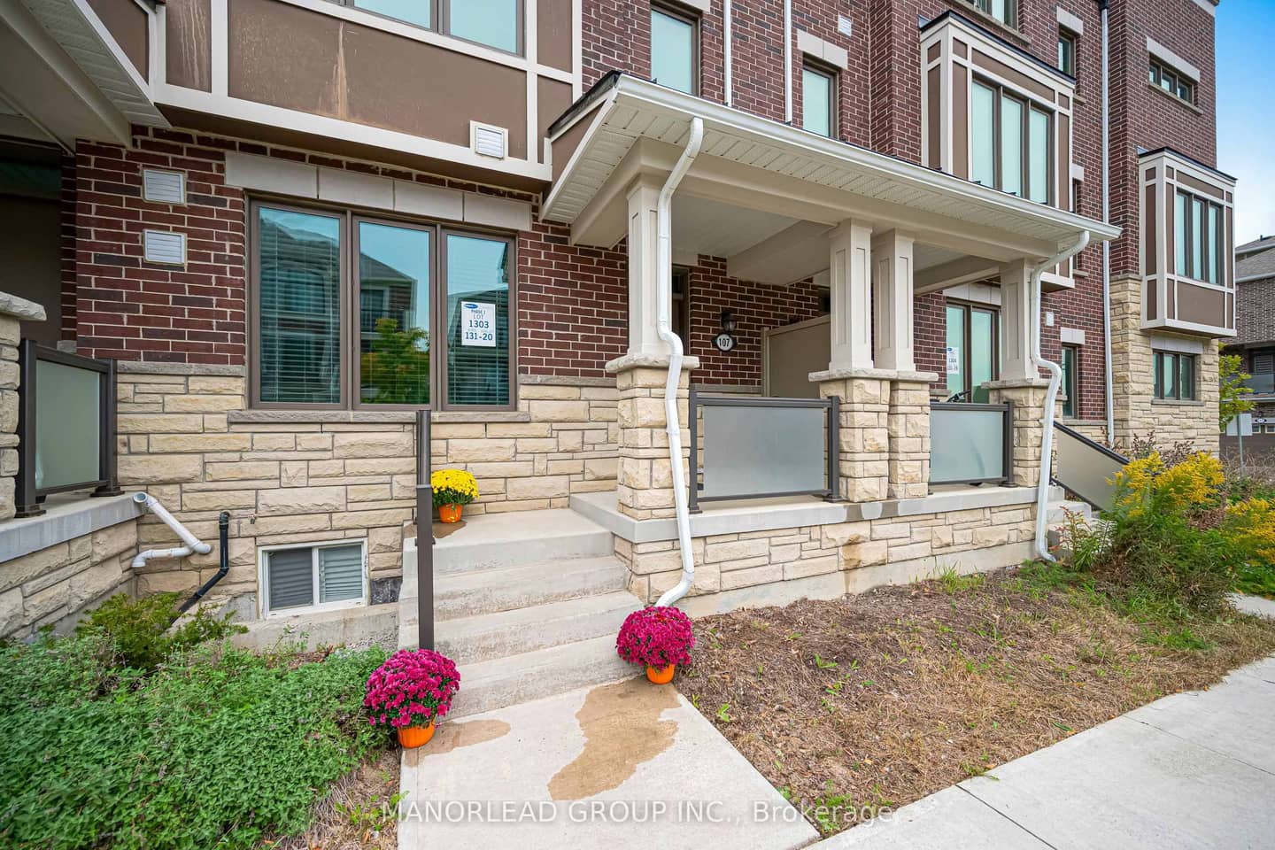 107 Thomas Frisby Jr Crescent, Markham, ON L6C 1L2