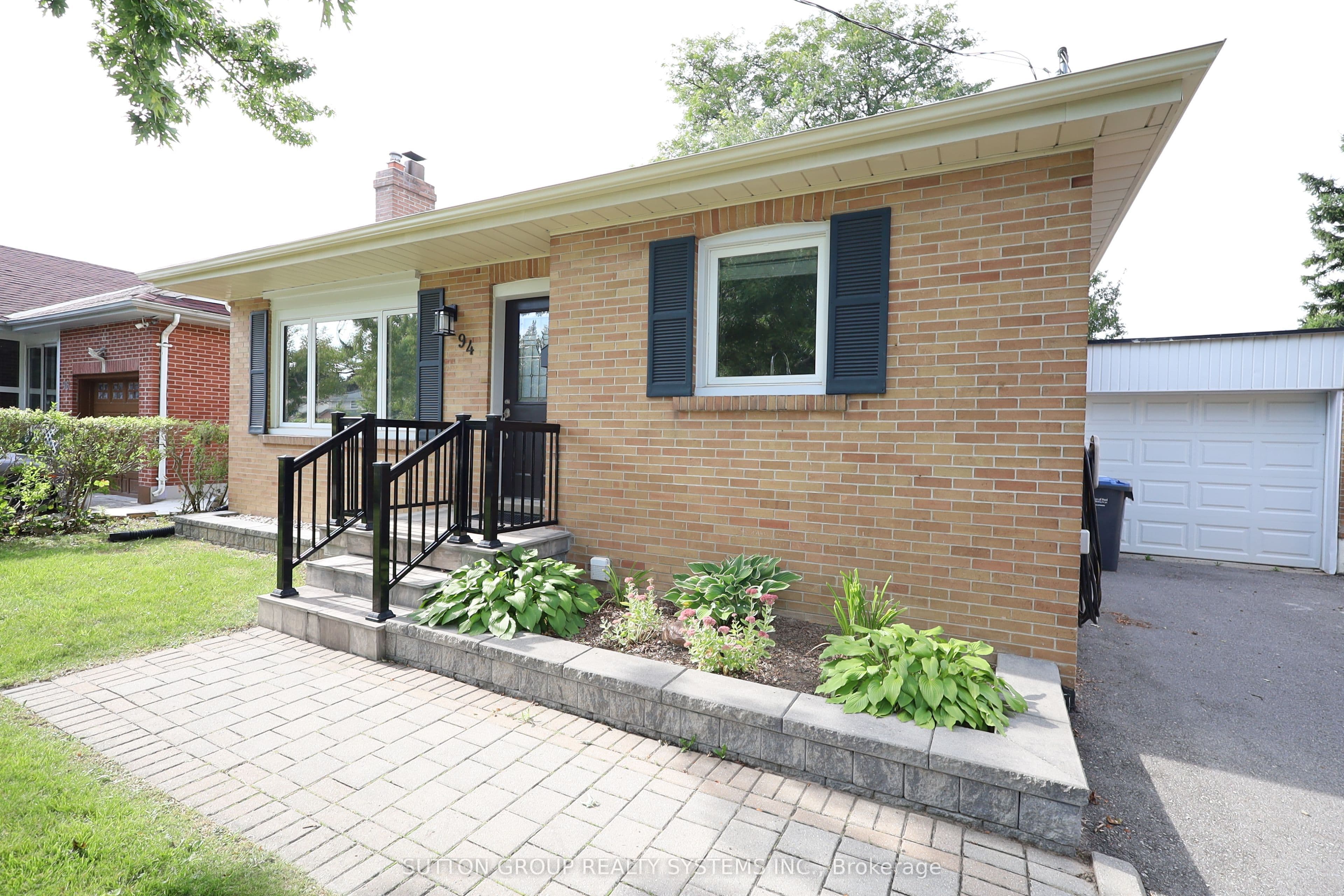 94 Harold Street, Brampton, ON L6Y 1E6