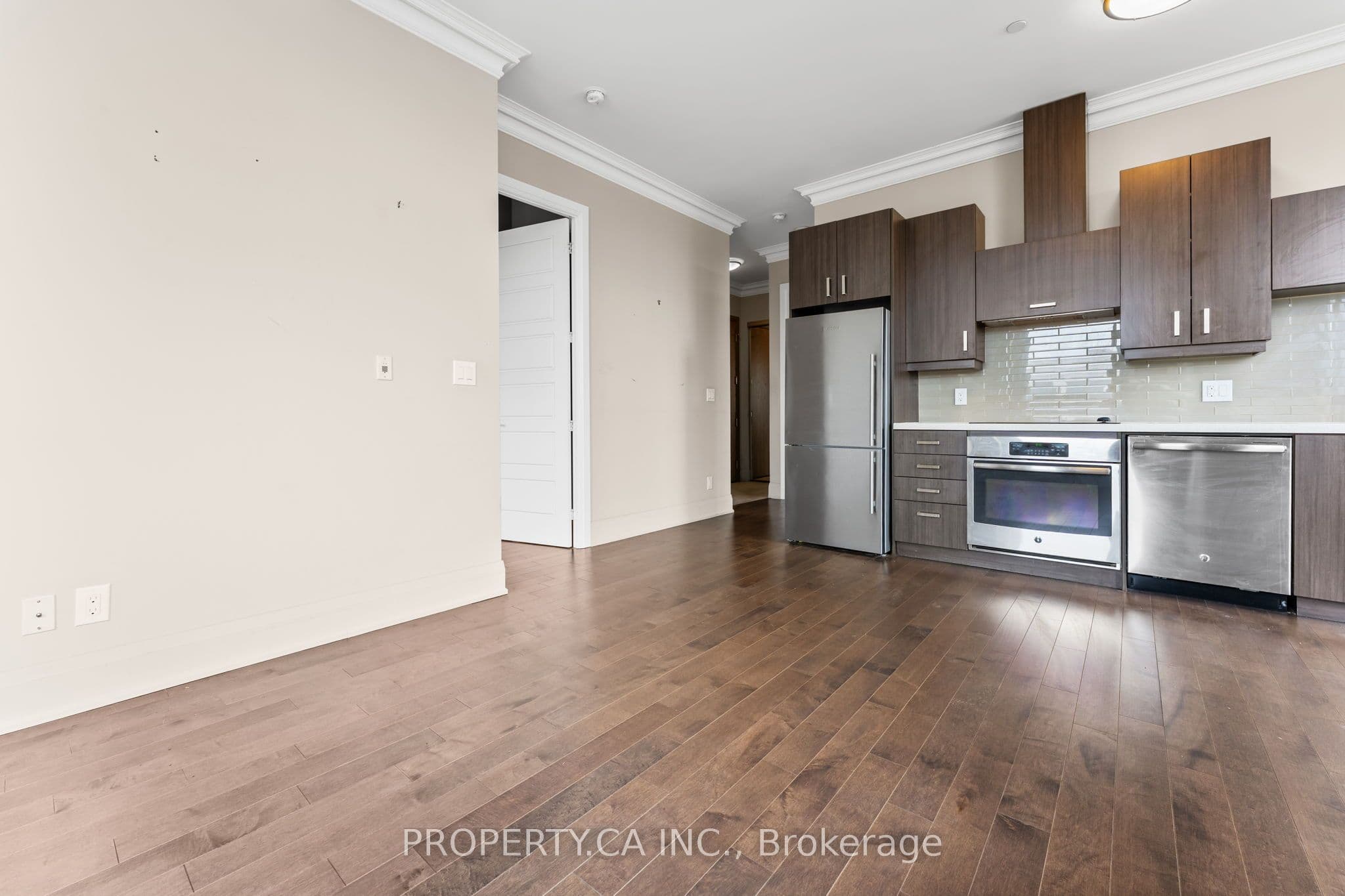 28 Uptown Drive Ph15, Markham, ON L3R 5M8