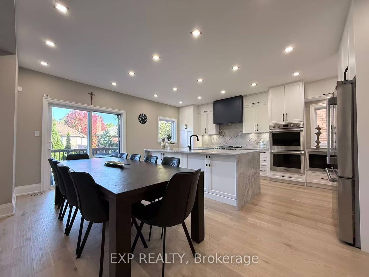 779 Mclaren Street, Newmarket, ON L3Y 8H3