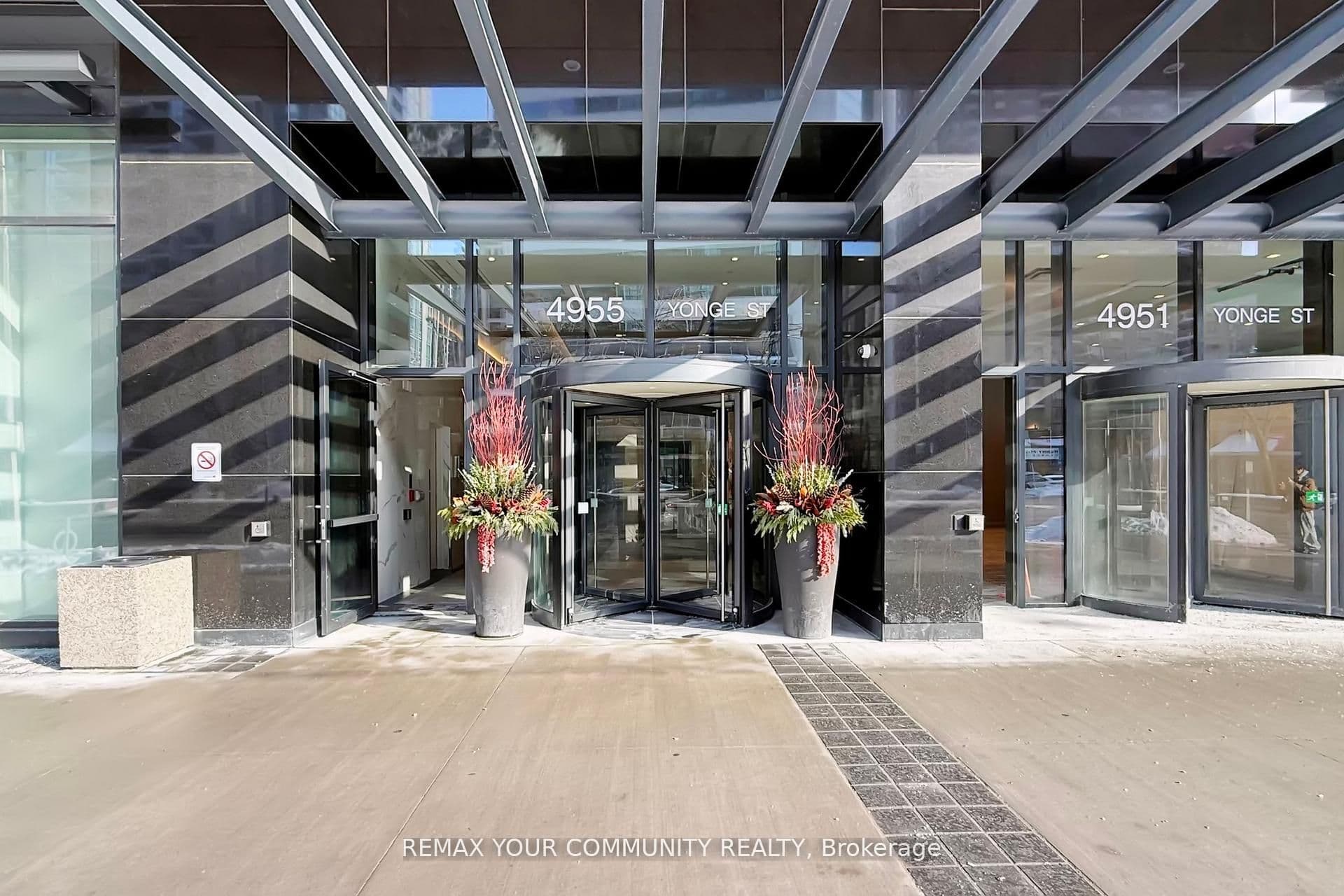 4955 Yonge Street 2117, Toronto, ON M2N 0L8
