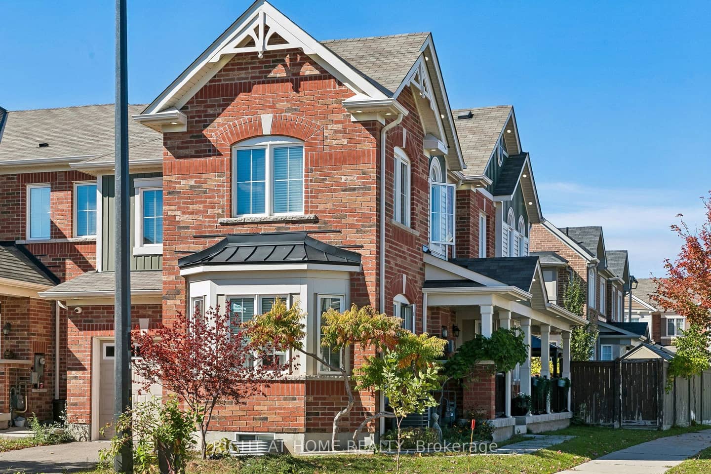 313 Gillett Point, Milton, ON L9E 1C6
