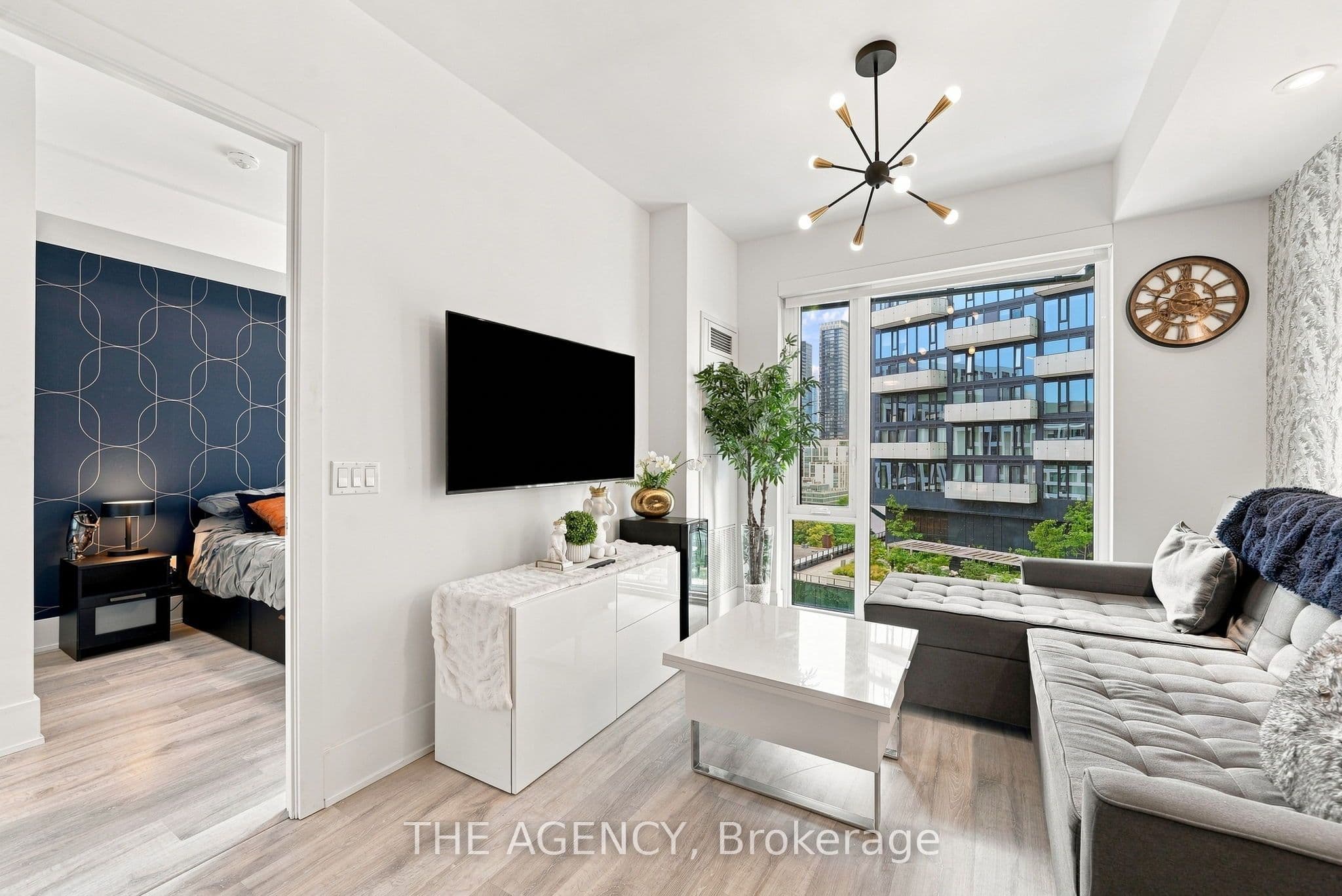 470 Front Street 907, Toronto, ON M5V 0V6