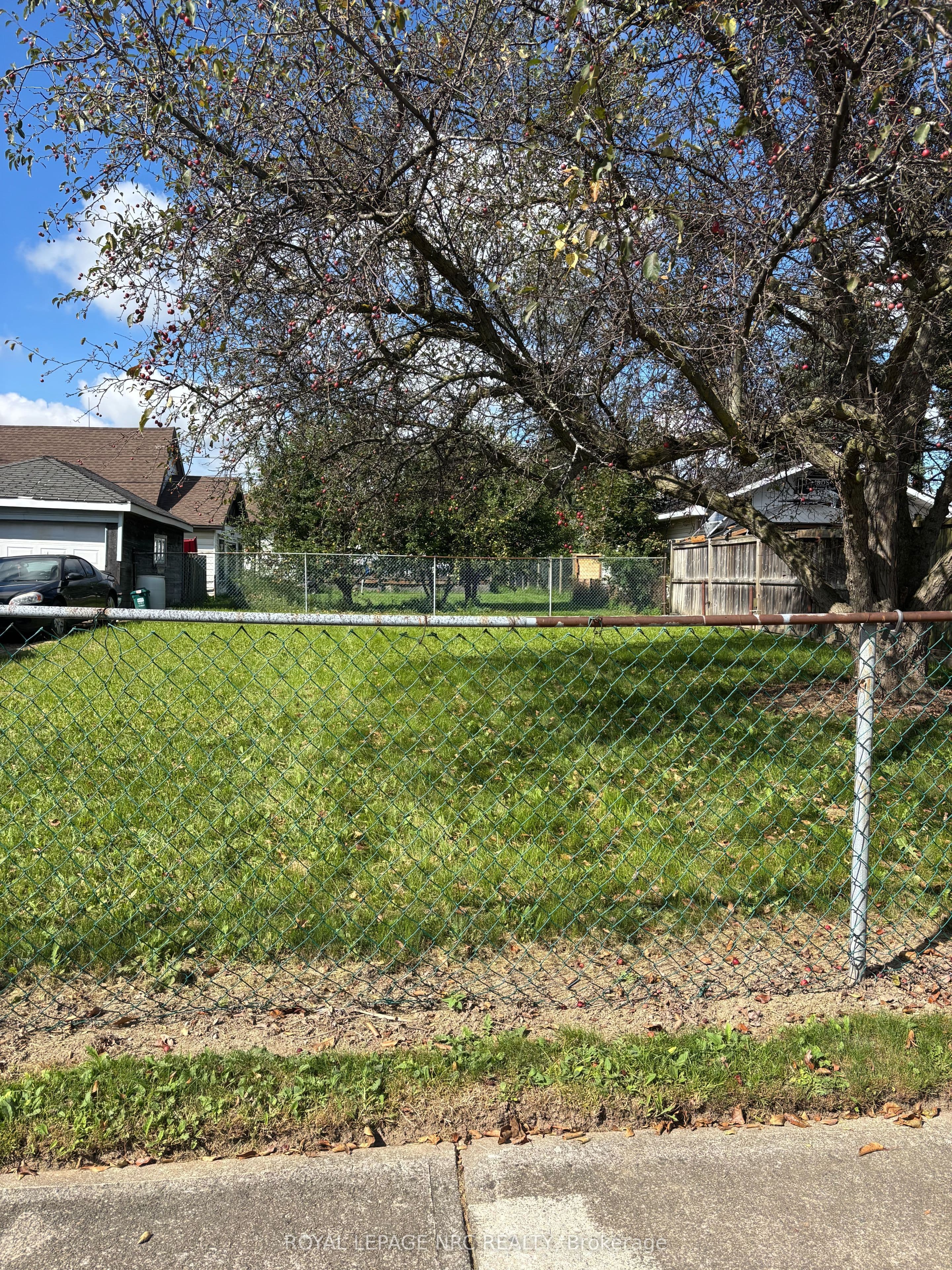 37 Battle Street, Thorold, ON L2V 3W4