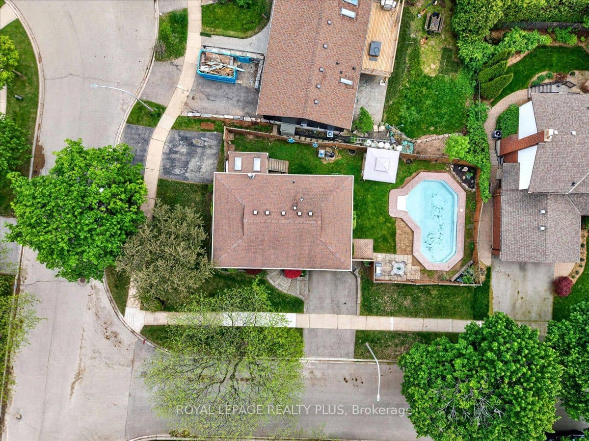 4452 Delaney Drive, Burlington, ON L7L 5J2