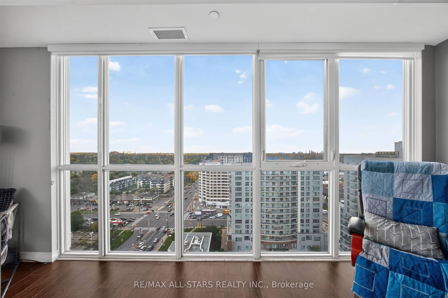 1328 Birchmount Road 2009, Toronto, ON M1R 0B6