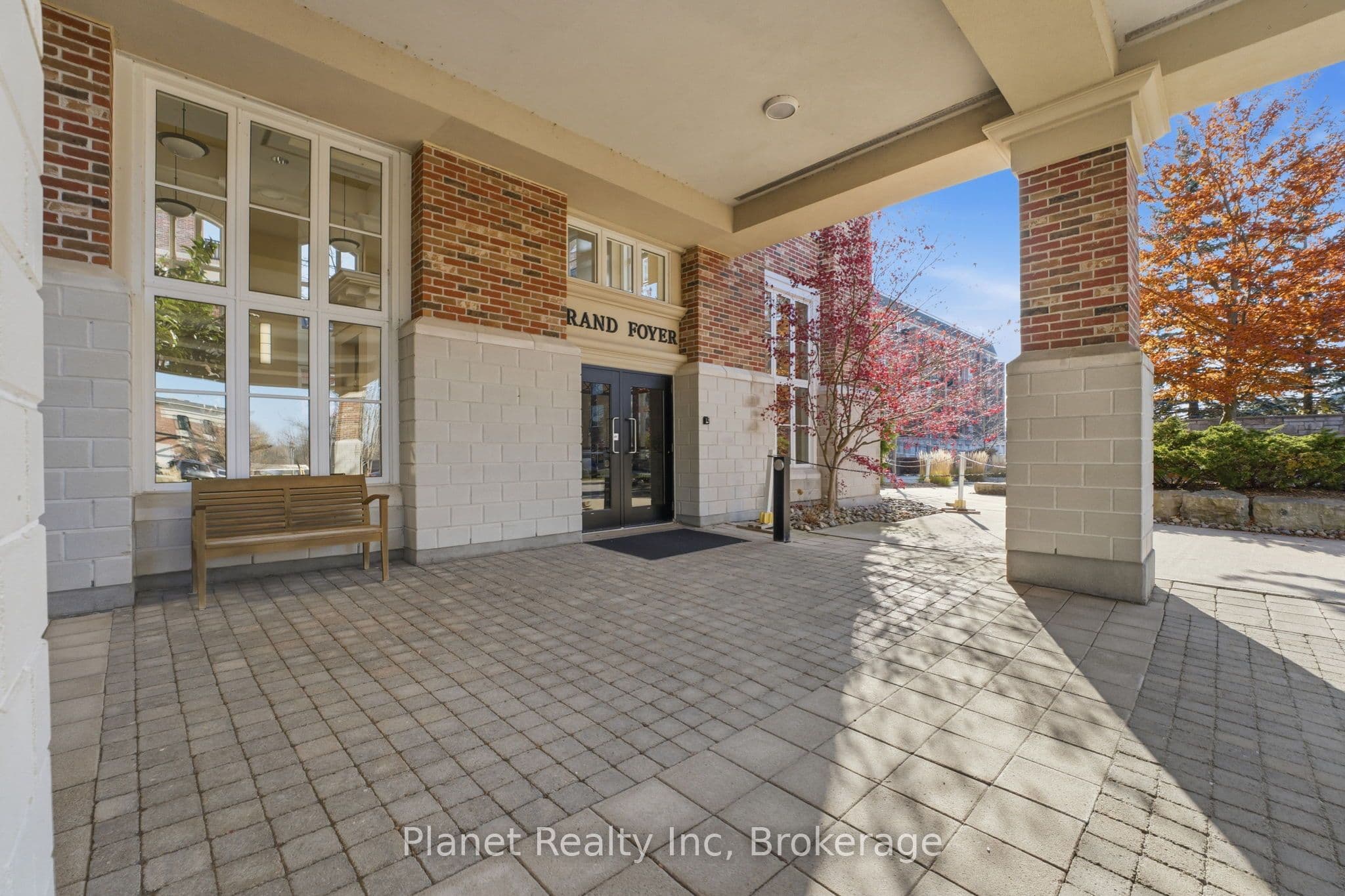 65 BAYBERRY Drive 305, Guelph, ON N1G 5K8