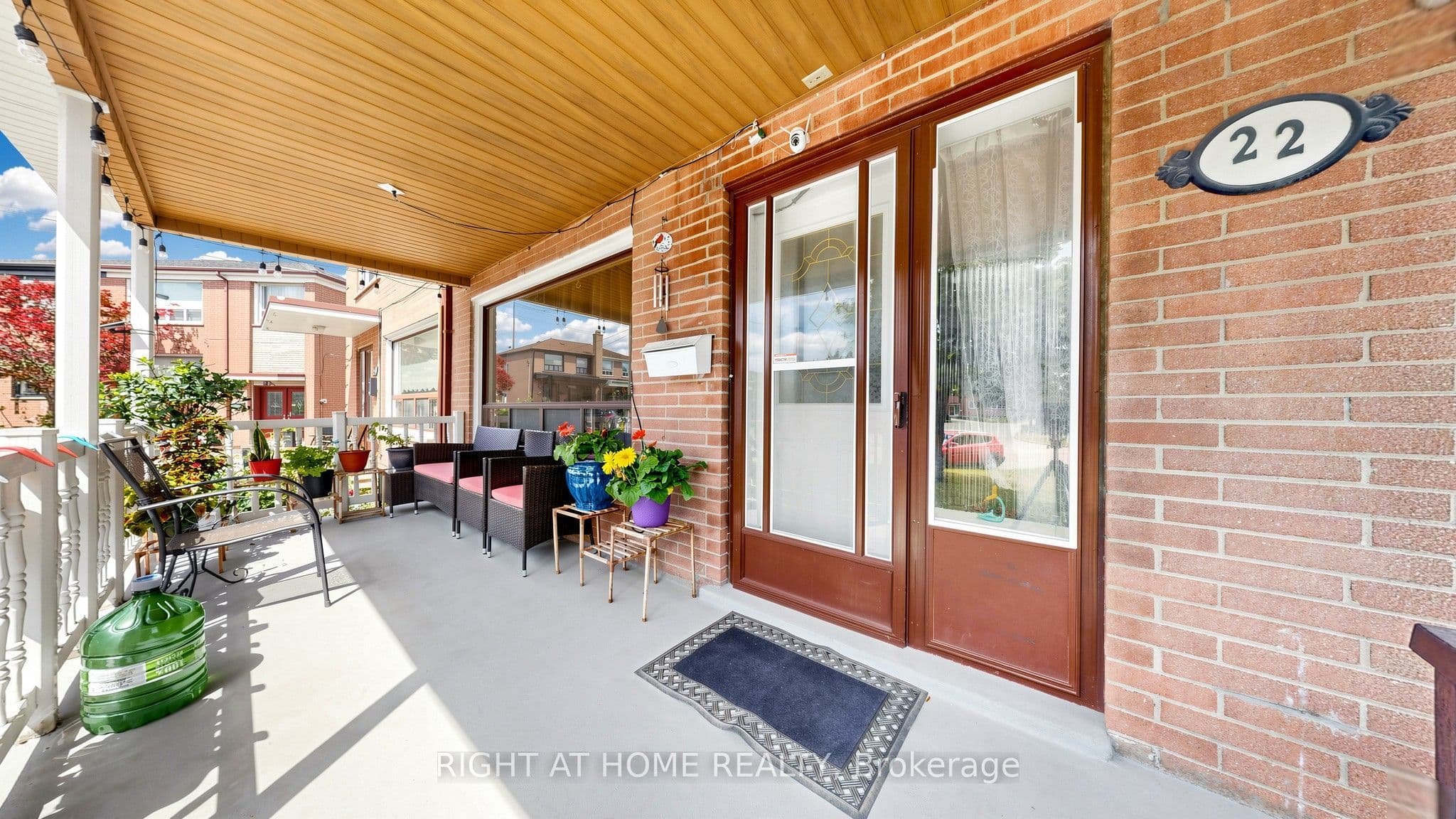 22 Brigham Court, Toronto, ON M9W 1T8