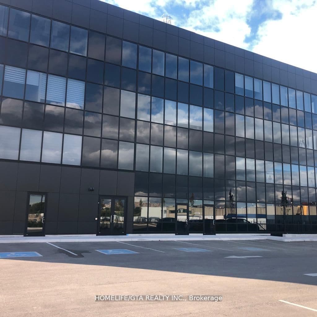2225 Markham Road 207, Toronto, ON M1B 2W4