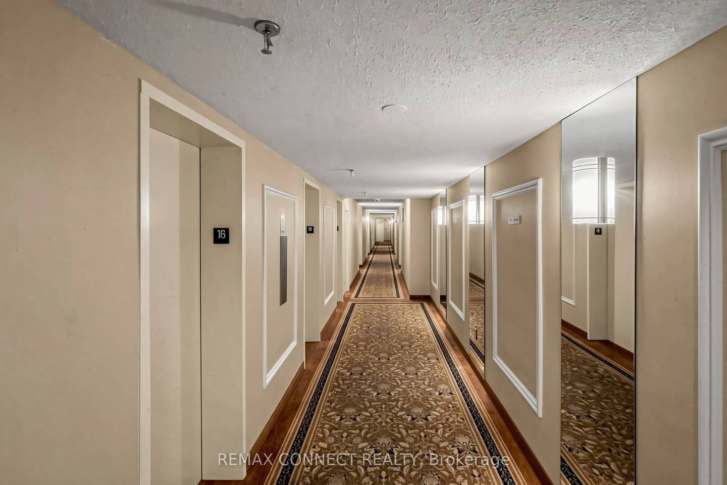 121 Ling Road 1614, Toronto, ON M1E 4Y2
