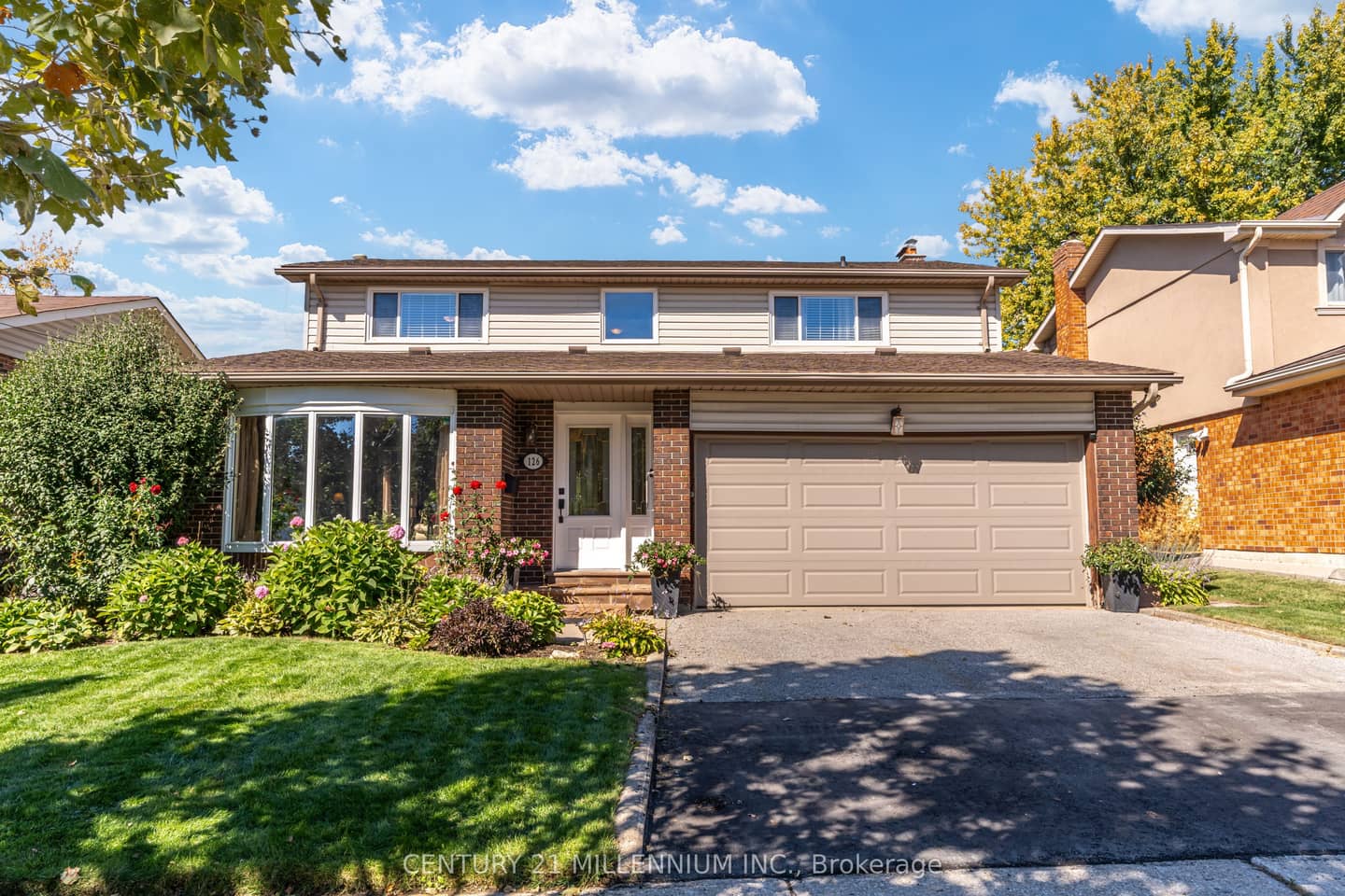 126 Elgin Drive, Brampton, ON L6Y 2E8