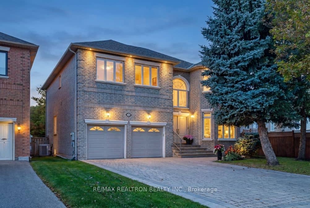 12 Loudon Crescent, Vaughan, ON L4J 8N4