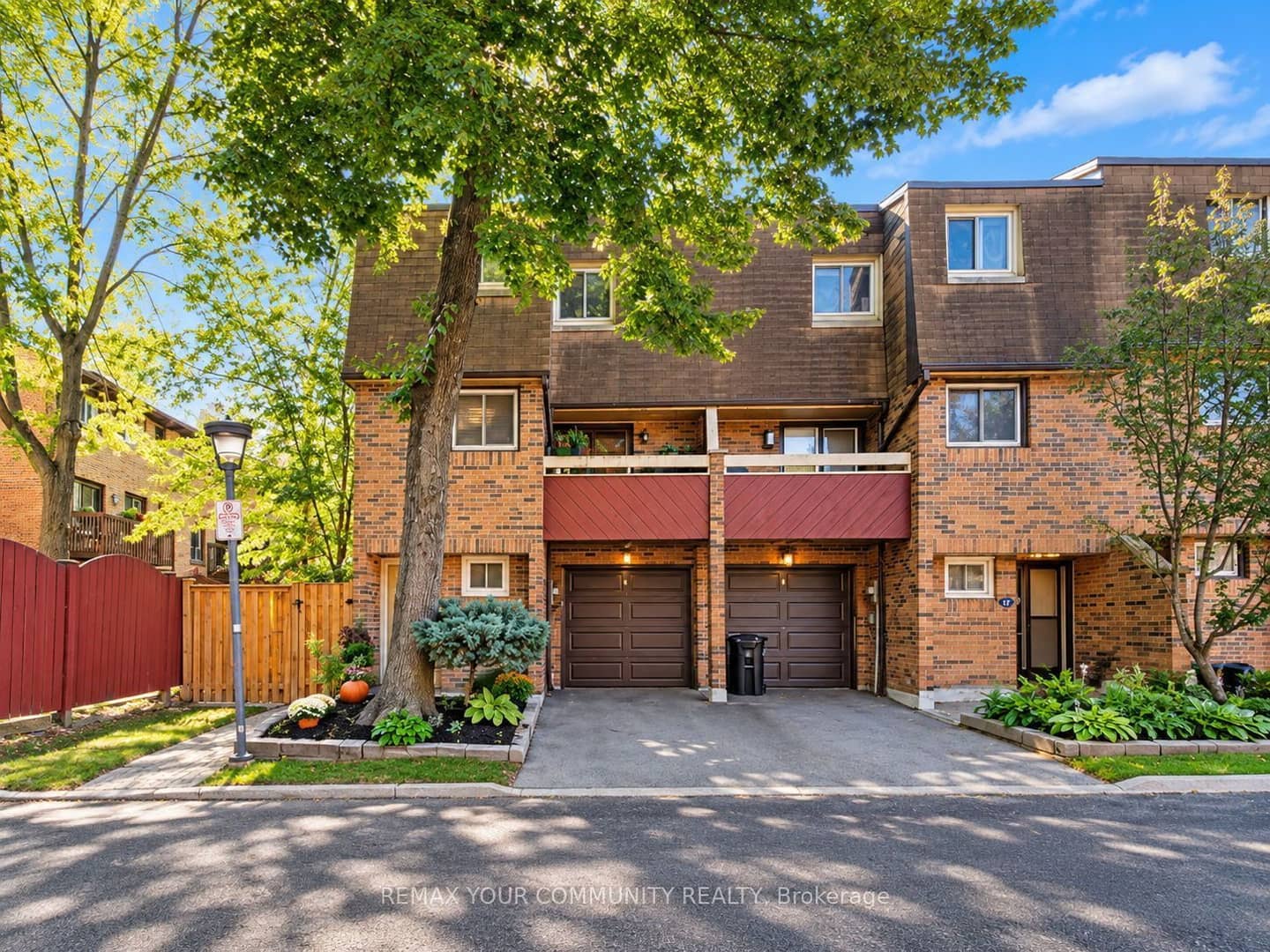 19 Poet's Walkway Way, Toronto, ON M2J 4V2