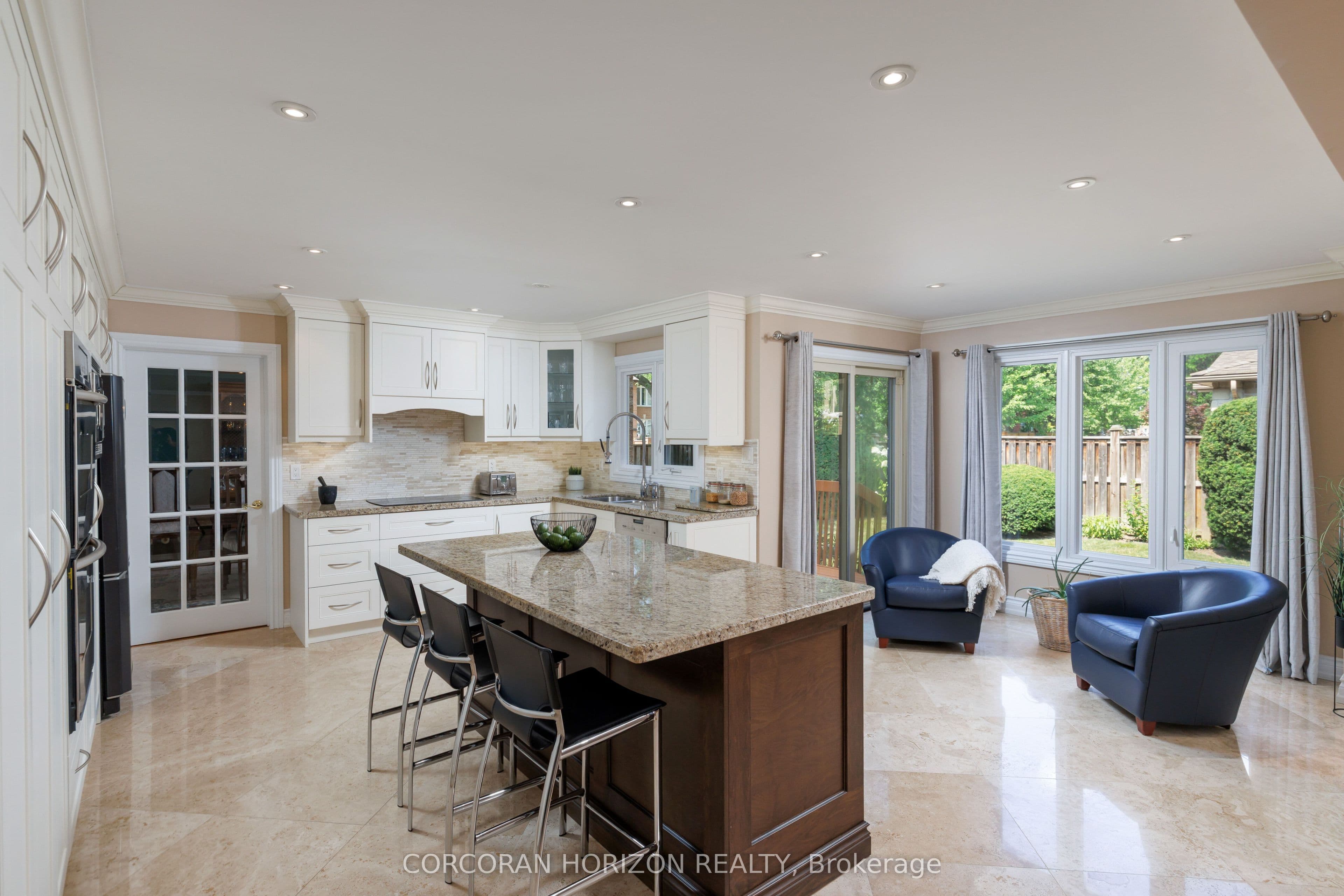 1807 Tattersall Way, Mississauga, ON L5M 3H7