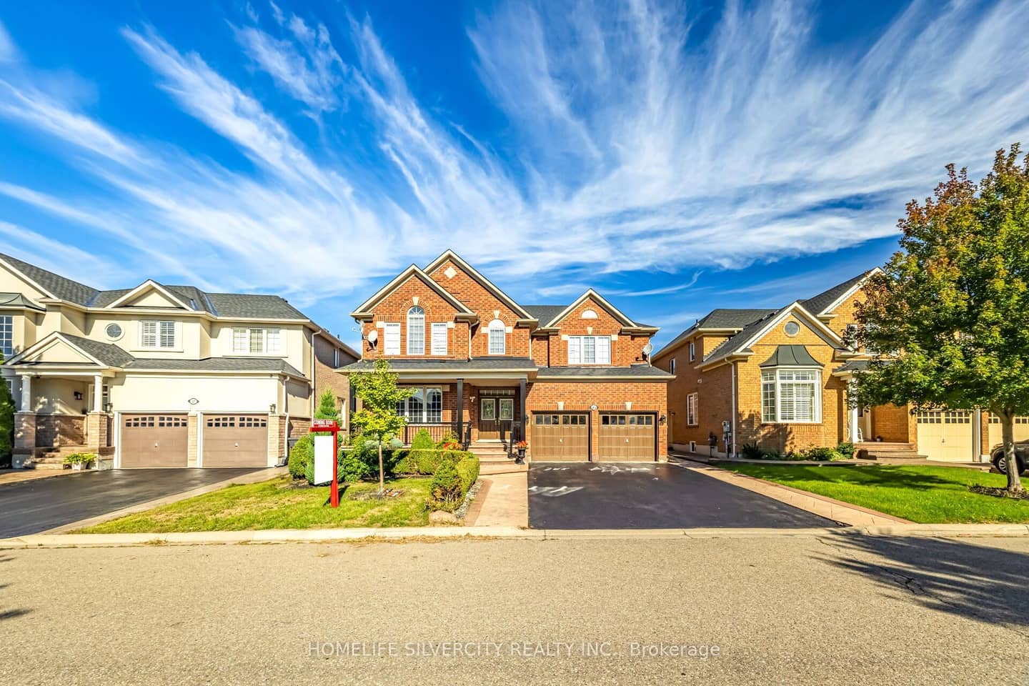 25 Van Hoof Crescent, Brampton, ON L6P 1S7