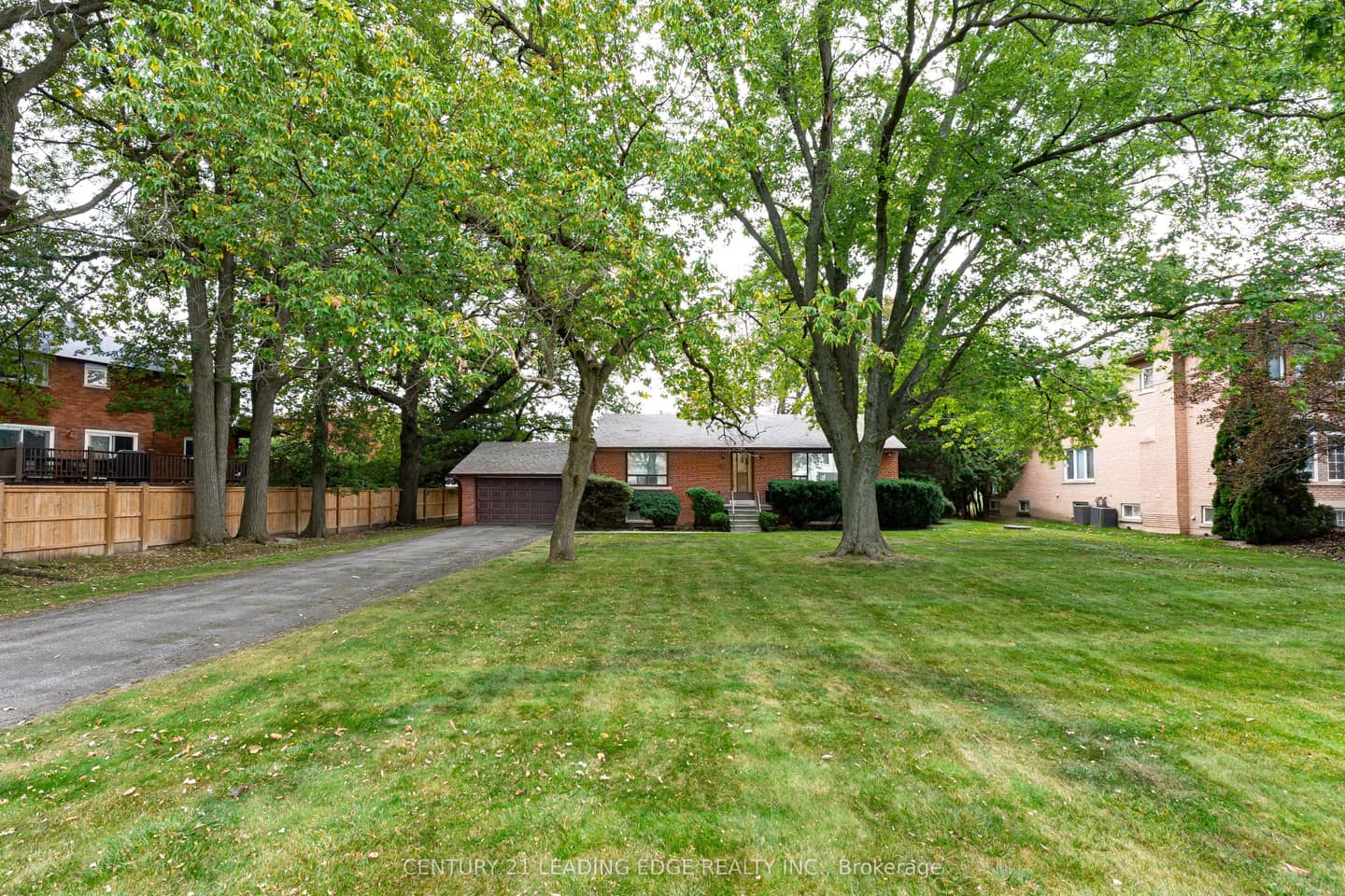 93 Lee Avenue, Markham, ON L3R 8G2