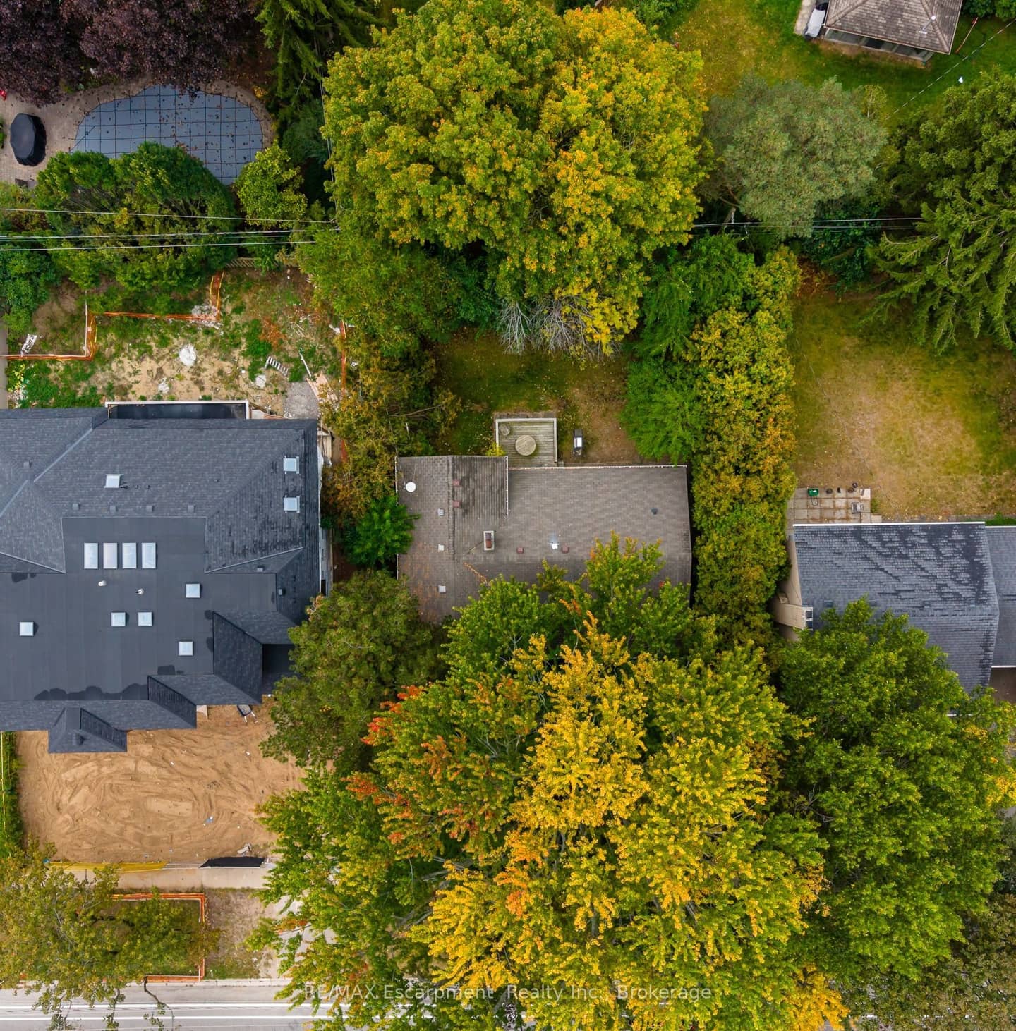 326 Walkers Line, Burlington, ON L7N 2C7