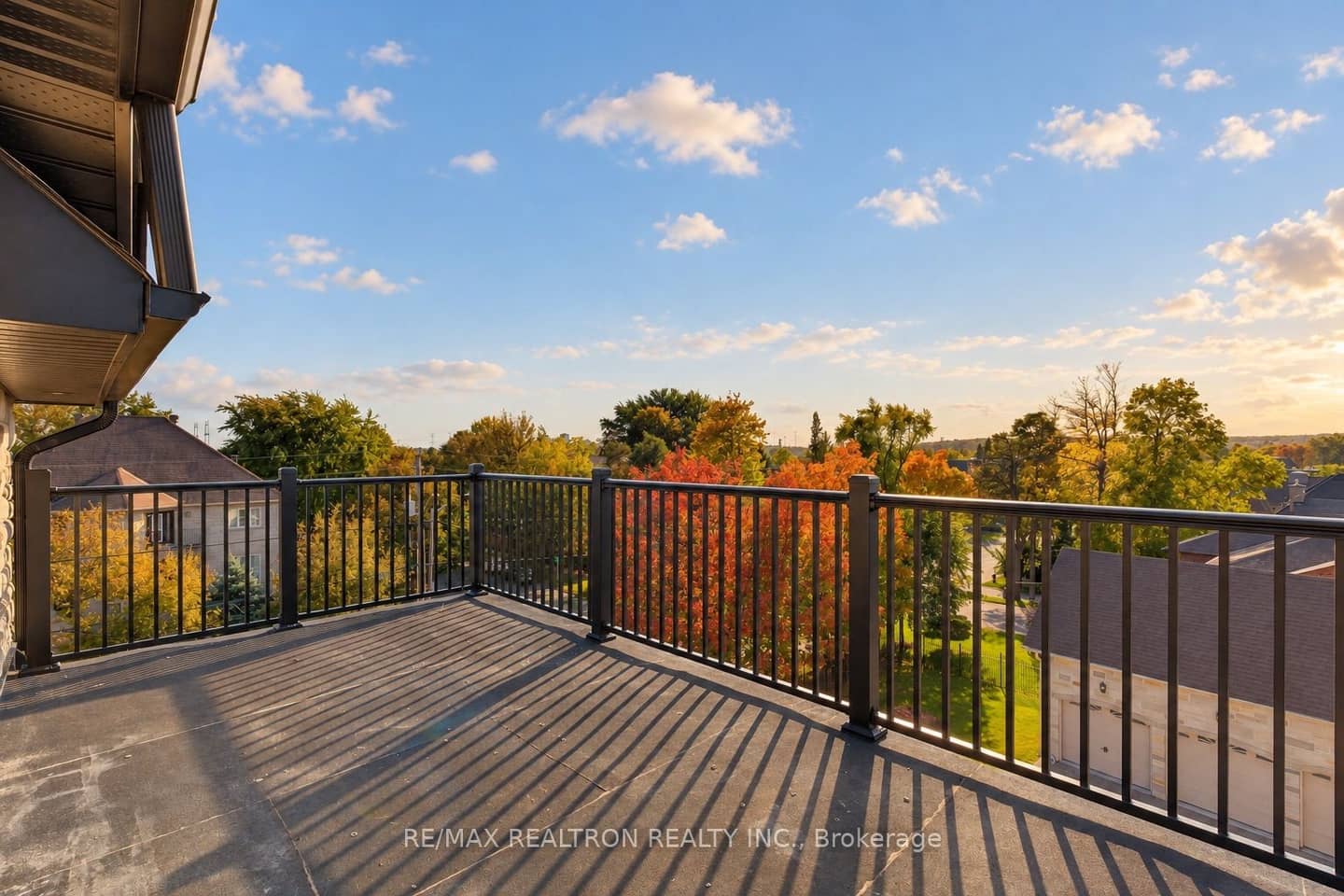 126 Garden Avenue, Richmond Hill, ON L4C 6M1