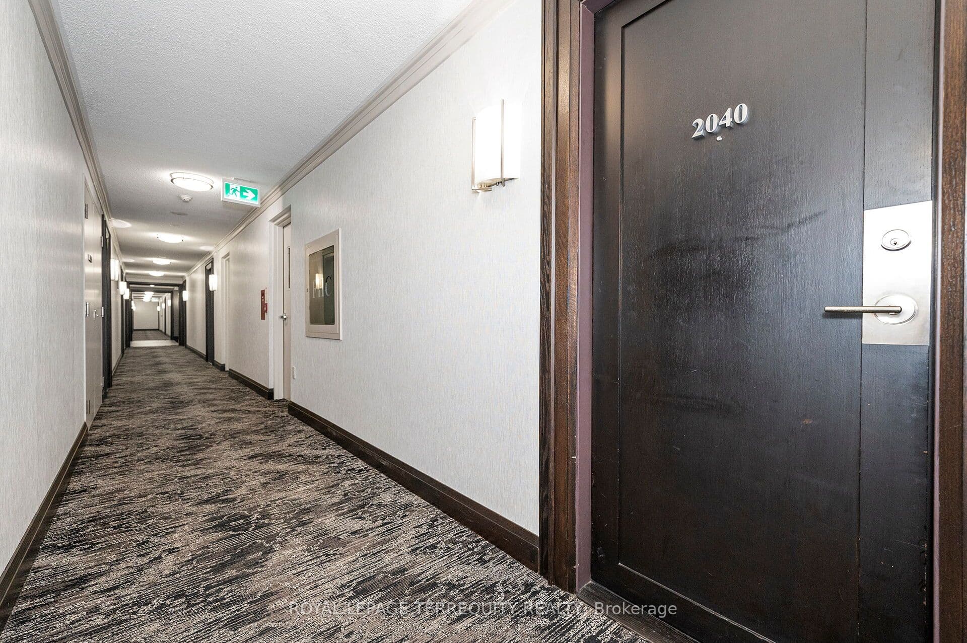 35 Viking Lane 2040, Toronto, ON M9B 0A2