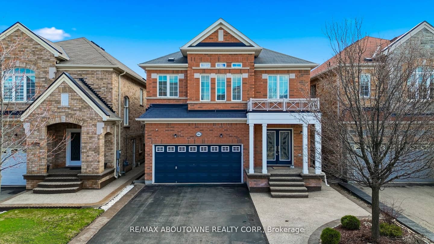884 Stoutt Crescent, Milton, ON L9T 7R1