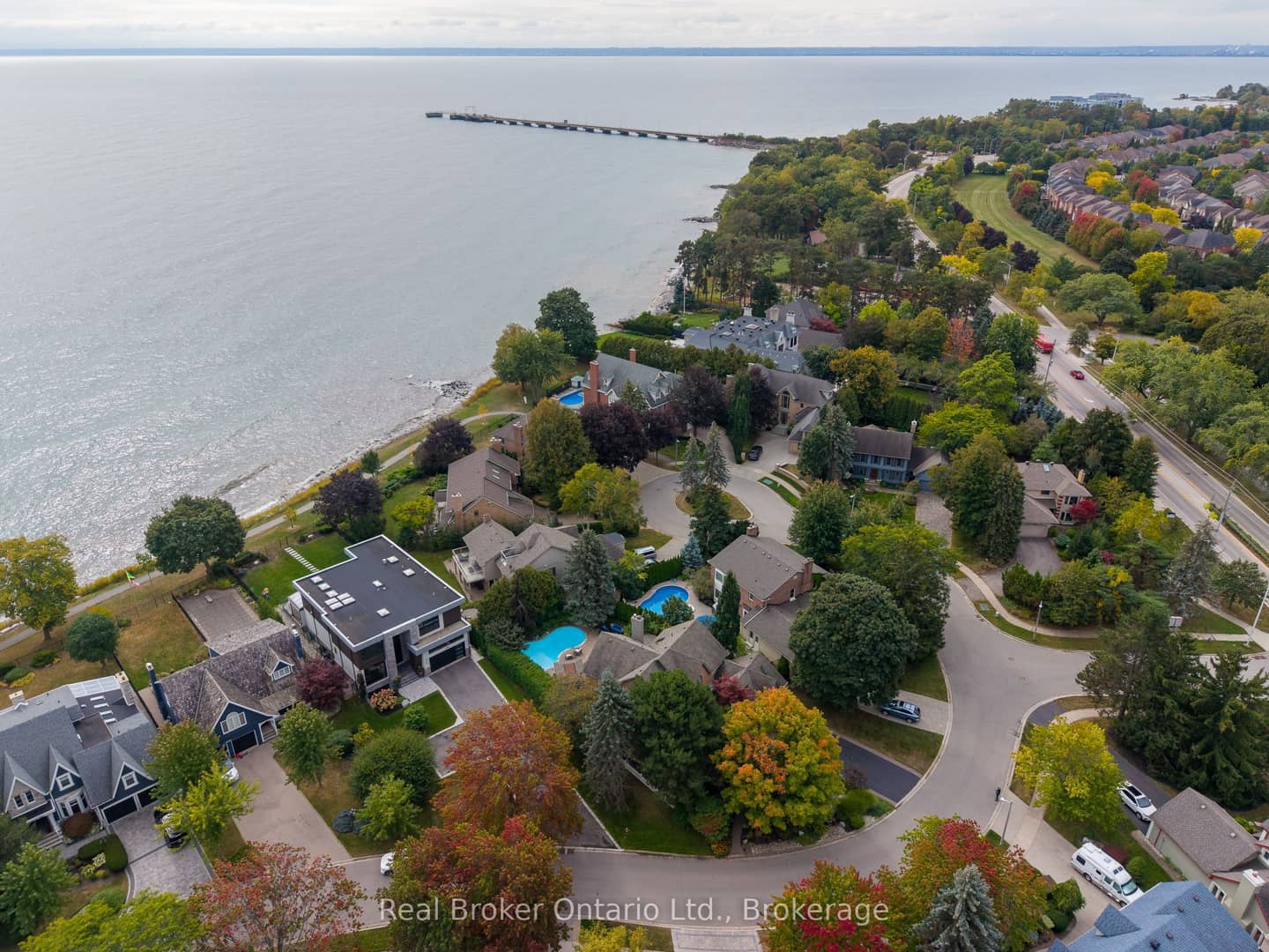 3270 Shelburne Place, Oakville, ON L6L 5V9