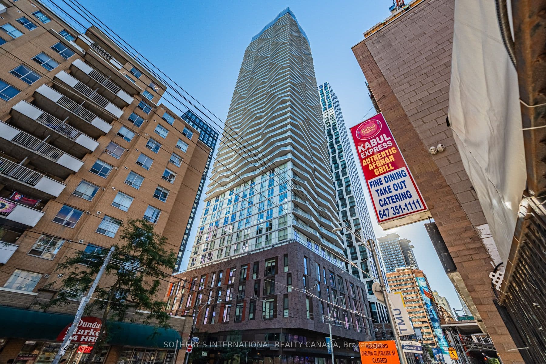 100 Dalhousie Street 907, Toronto, ON M5B 0C7